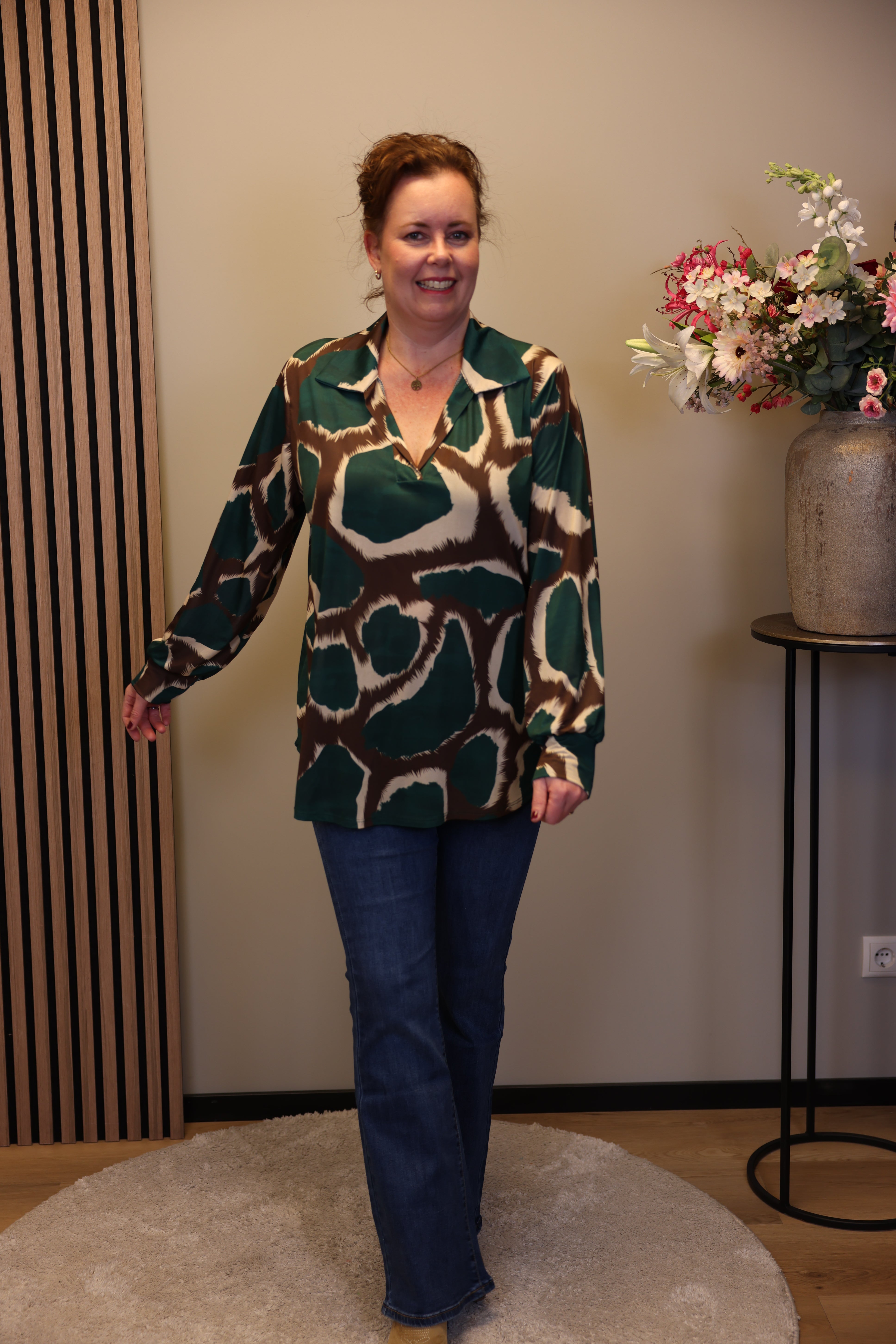 Laura | Blouse groen met kraagje
