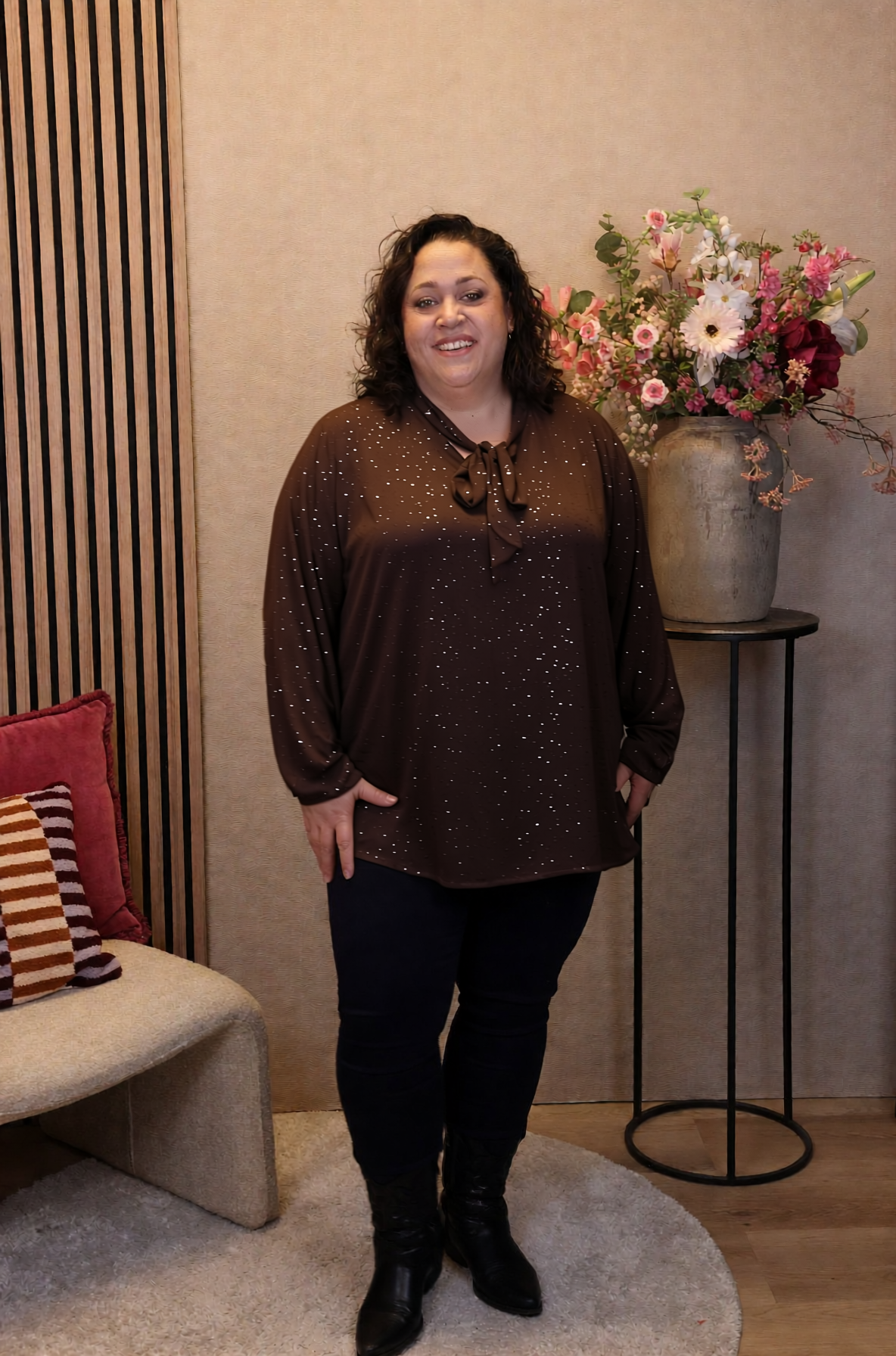 Fieke | Glitter blouse bruin met strik