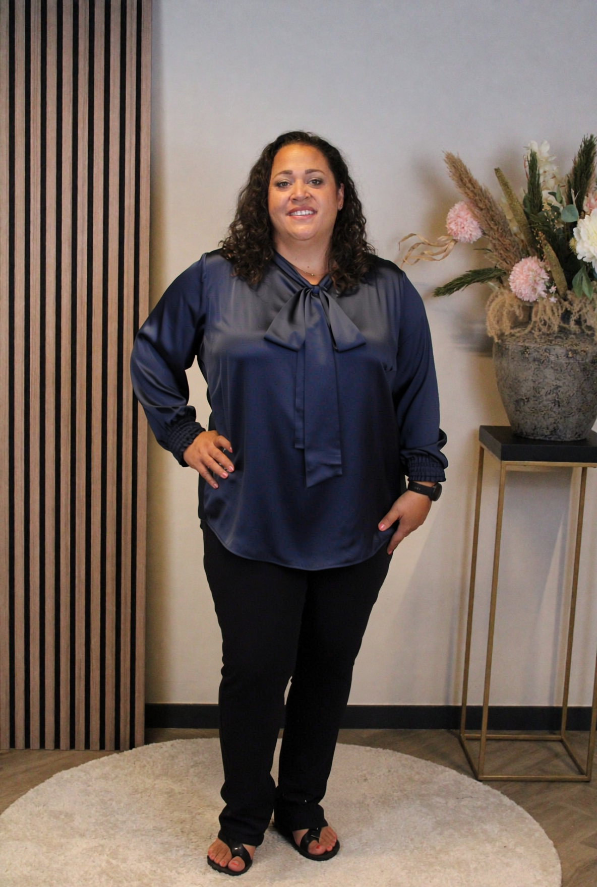 Fabienne | Satijnen blouse navy