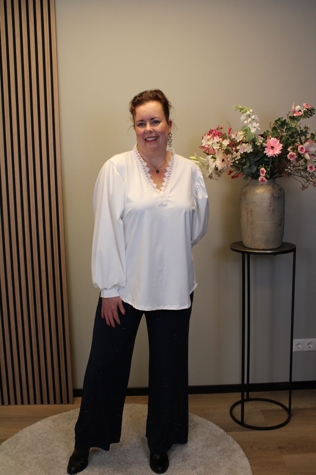 Yvonne | Top wit lange mouw 46 t/m 50