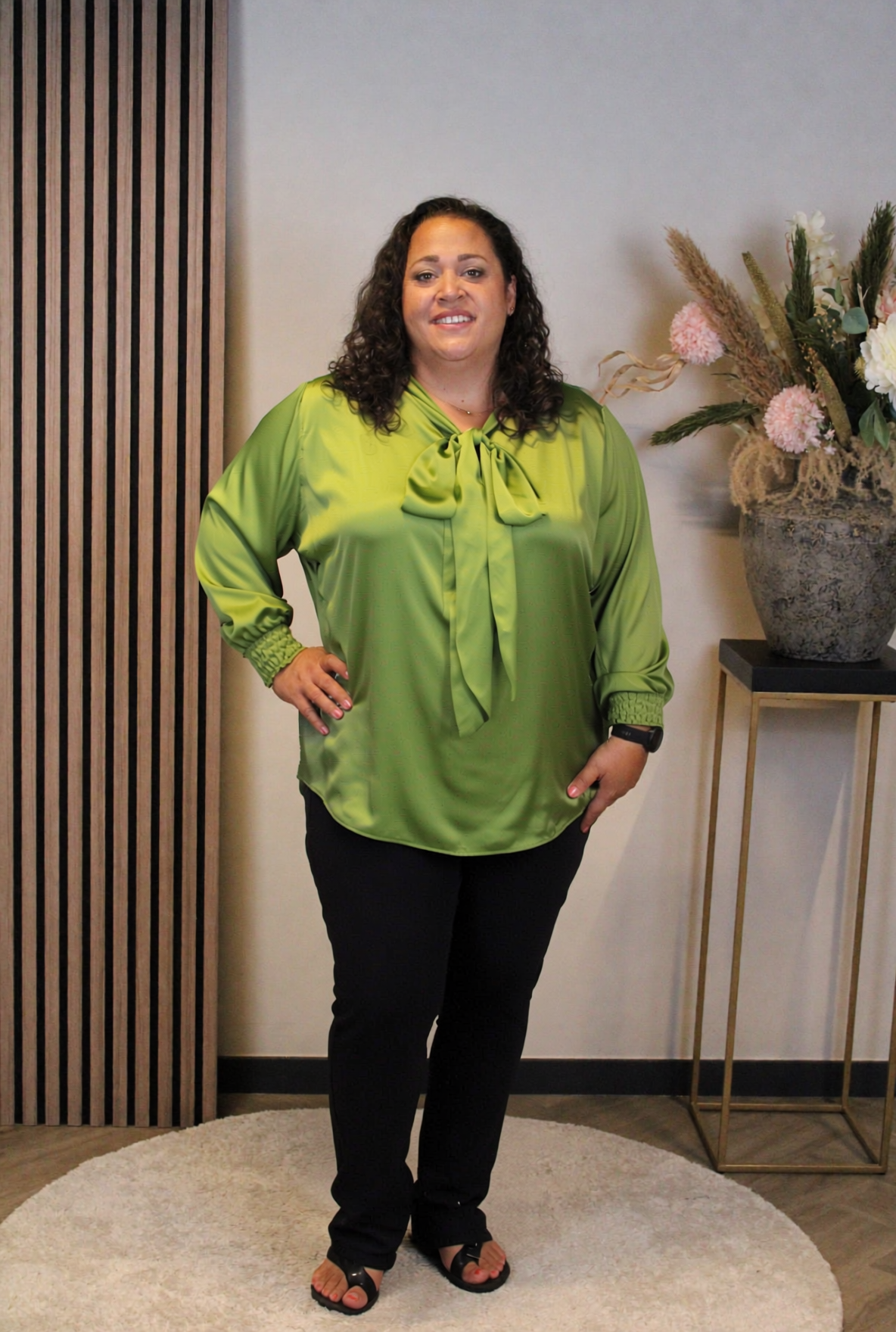 Fabienne | Satijnen blouse appel groen