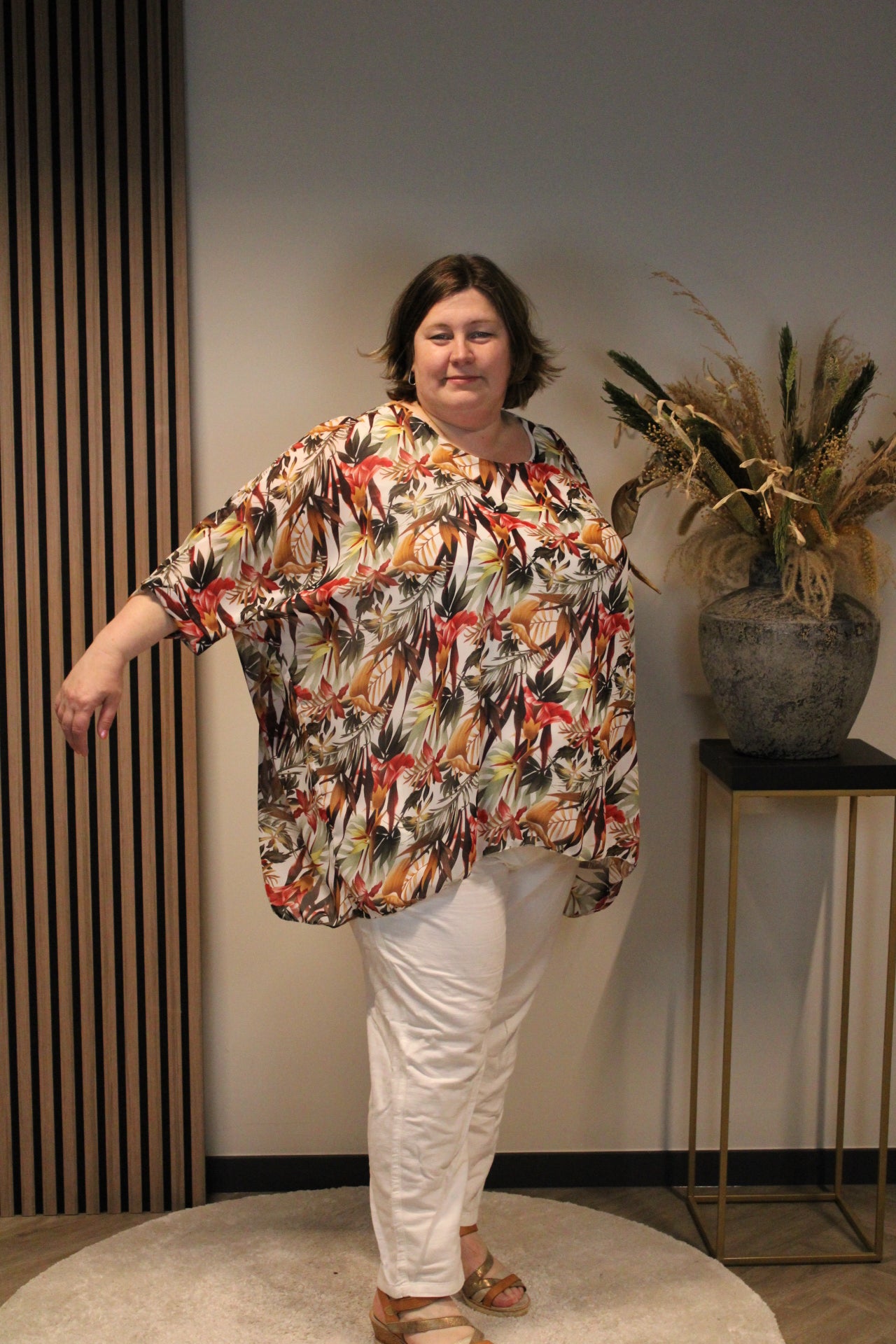 Victoria | Blouse wit 52 t/m 58