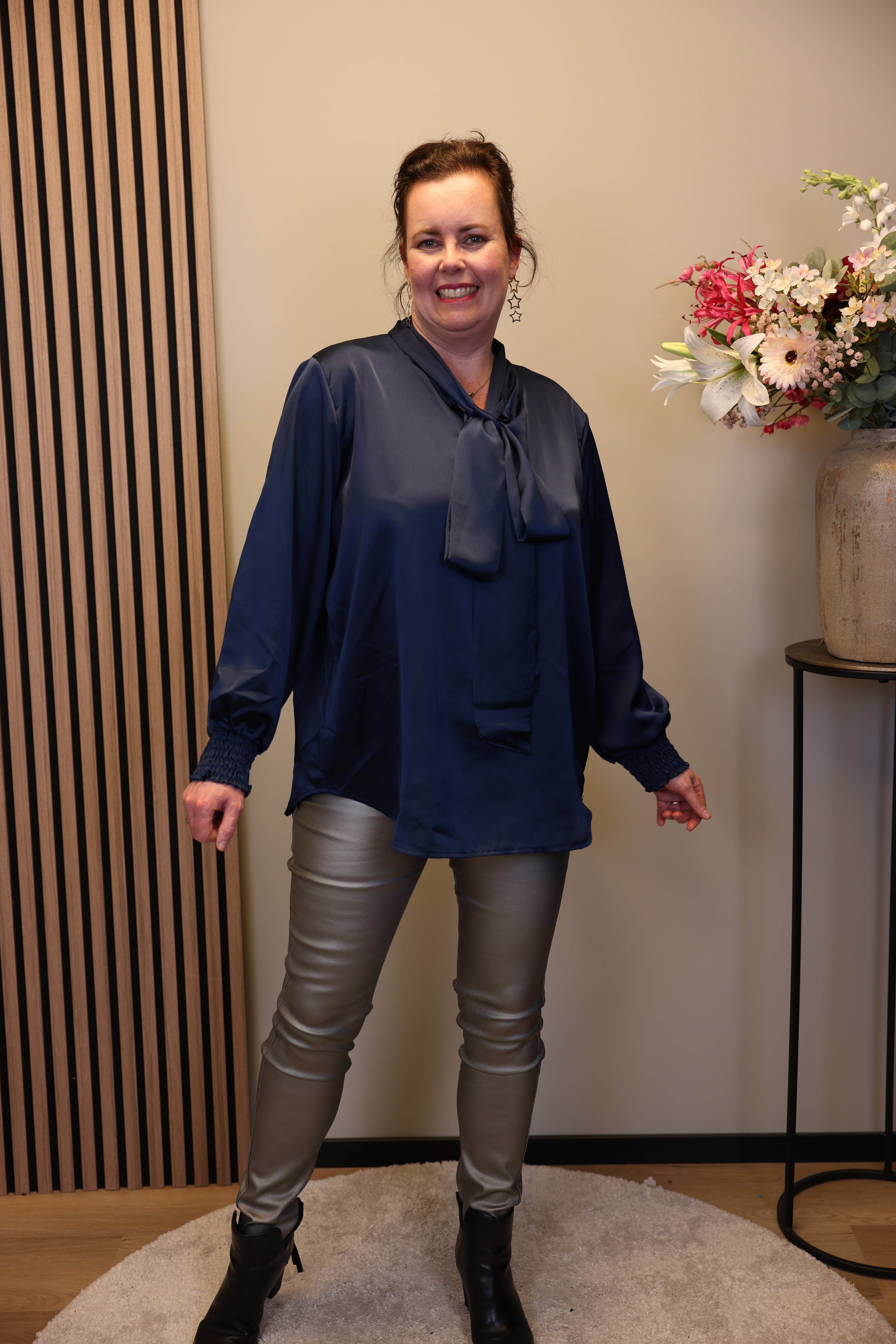 Fabienne | Blouse satijnlook navy 40 t/m 42