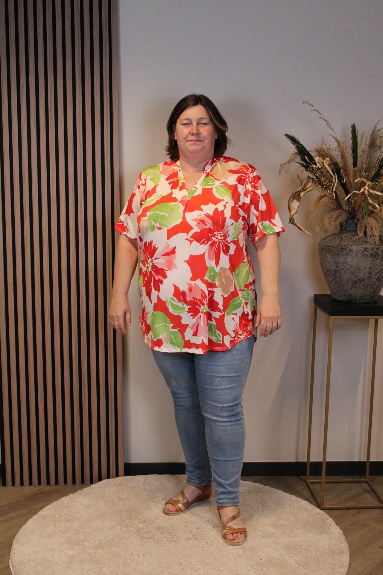 Maartje | Blouse rood korte mouw 52 t/m 58