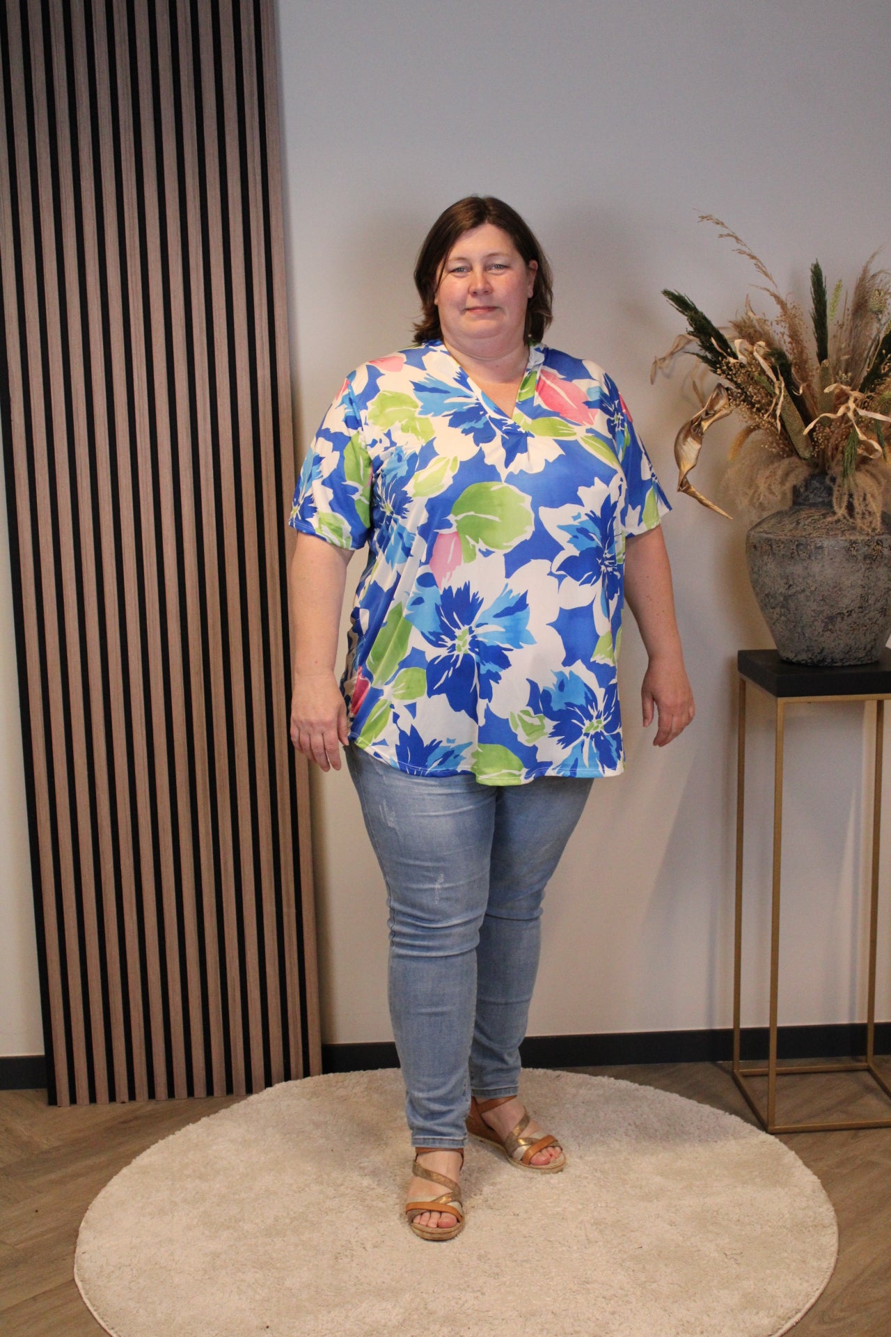 Maartje | Blouse blauw korte mouw 52 t/m 58