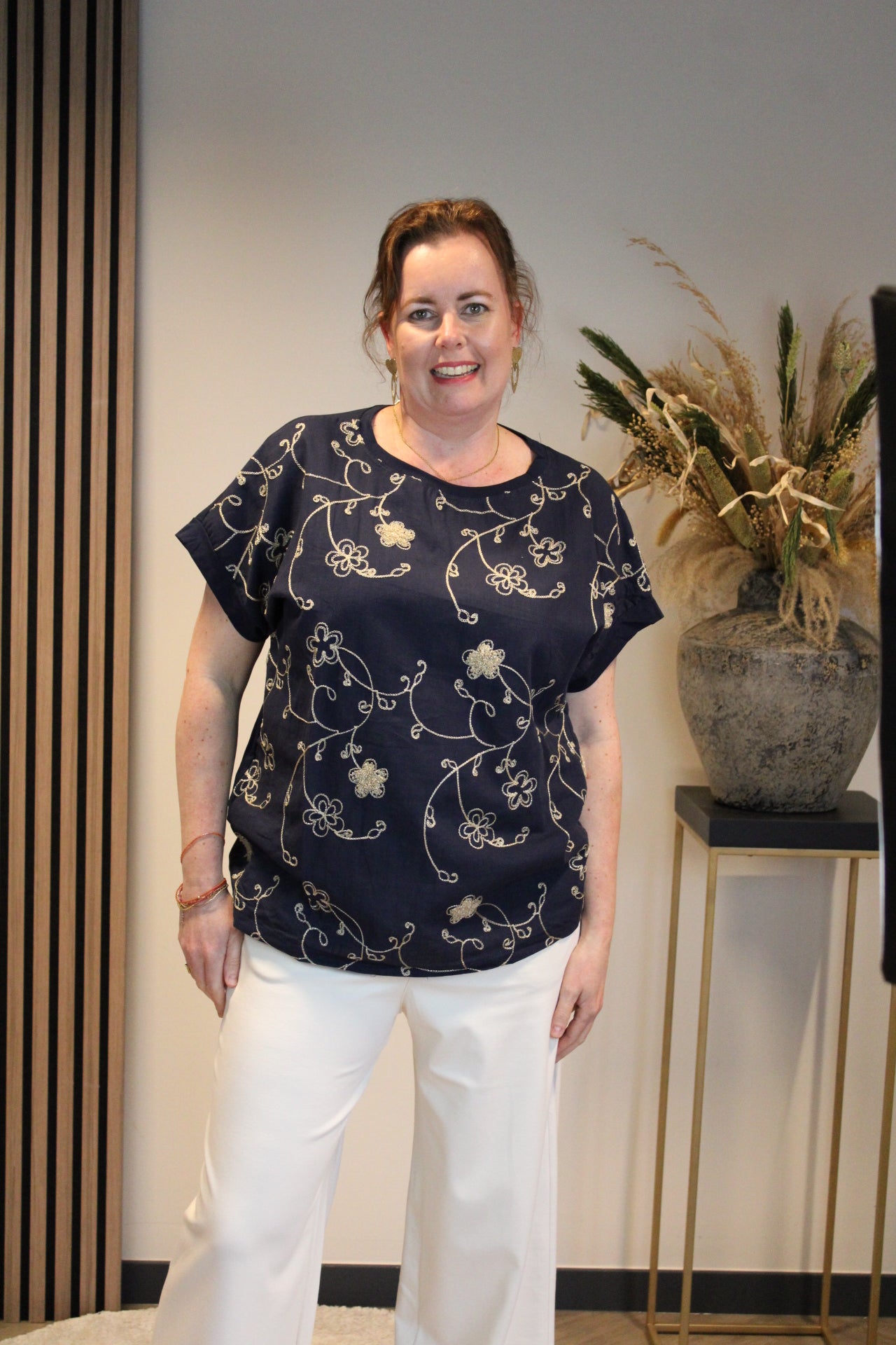 Emma | geborduurd T-shirt blauw-goud 40 t/m 48