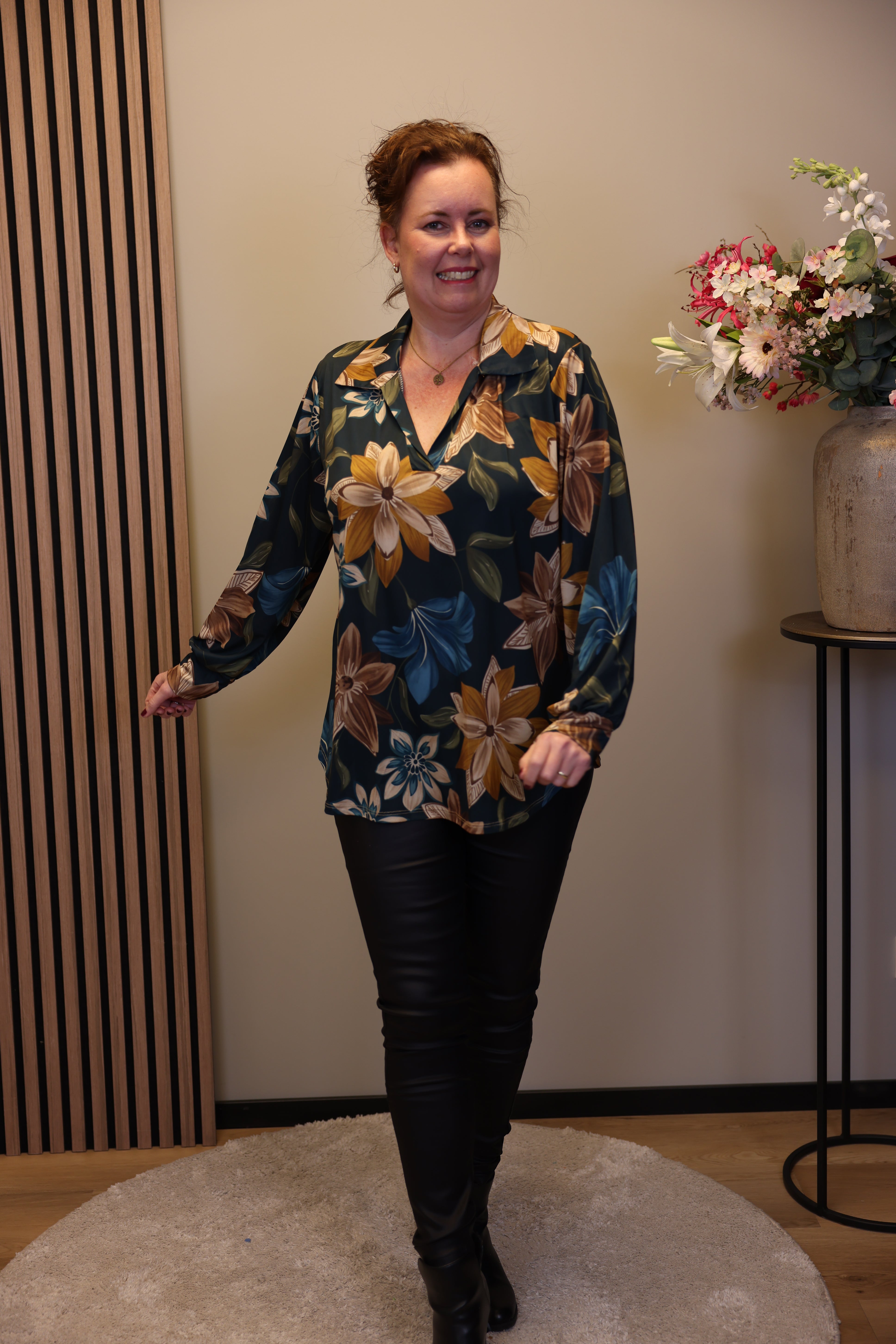 Patricia | Blouse blauw met kraagje 38 t/m 48