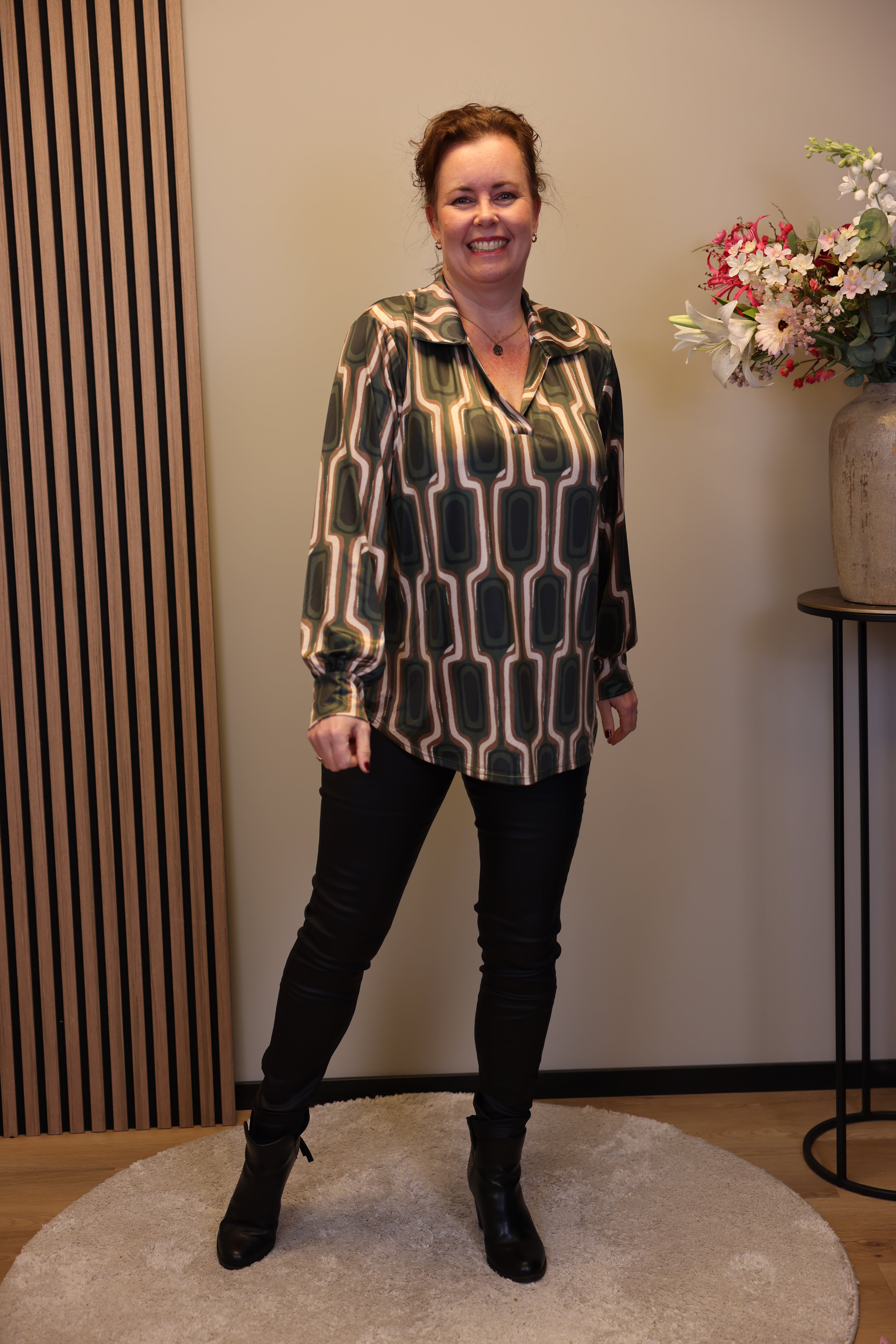 Lieneke | Blouse groen met kraagje 52 t/m 58