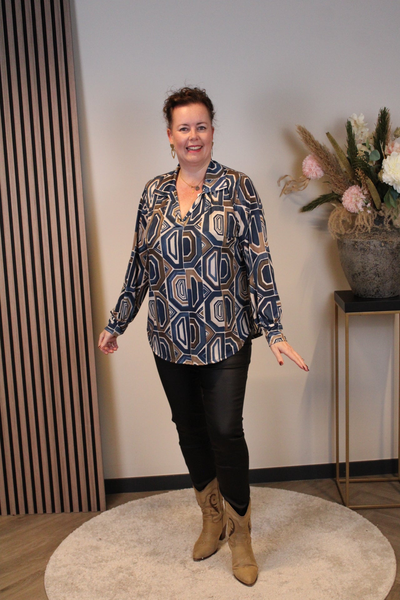 Eefje | Blouse met kraagje blauw 48 t/m 52