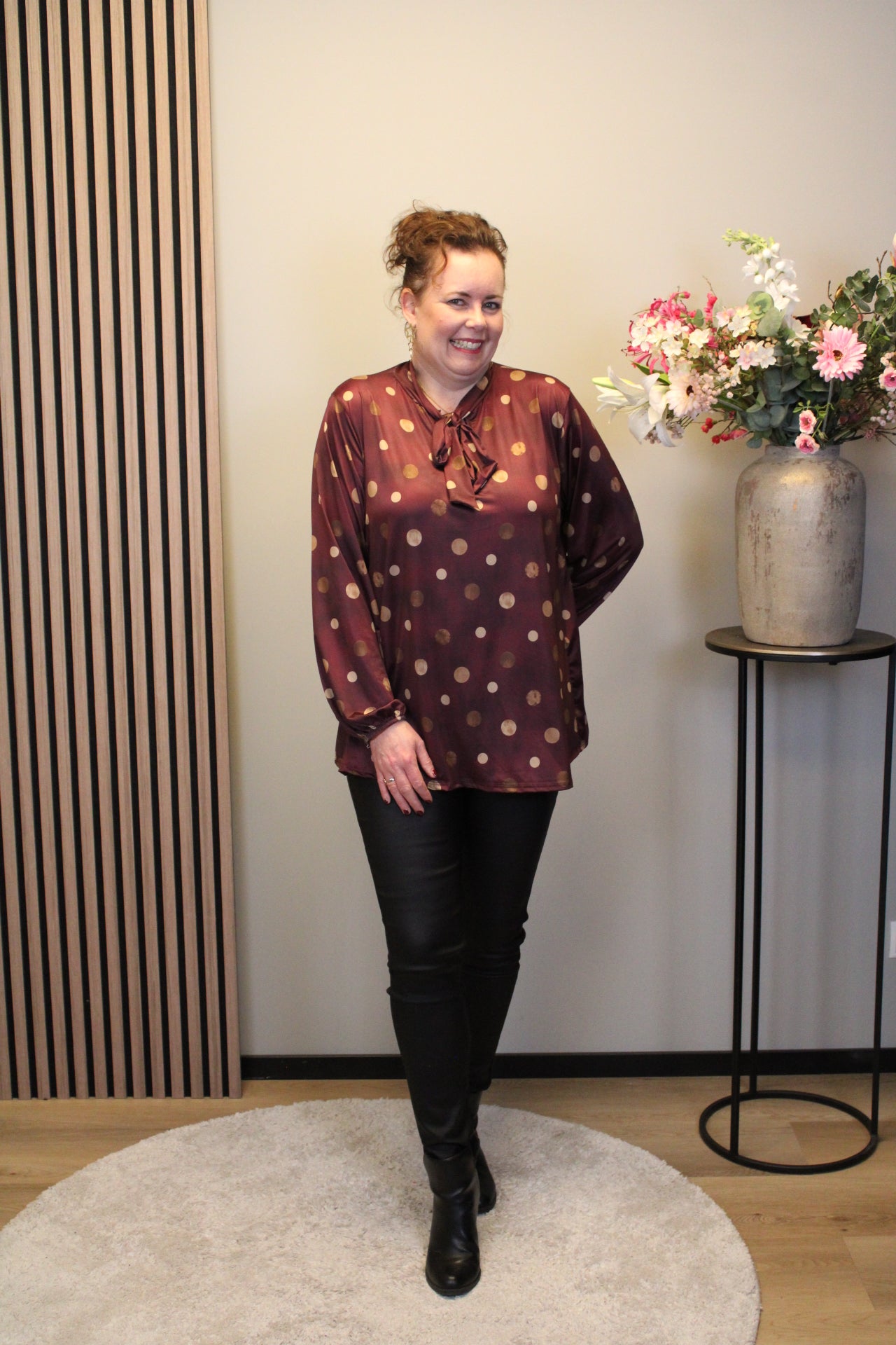 Nelora | Blouse met strik bordeaux lange mouw 38 t/m 48