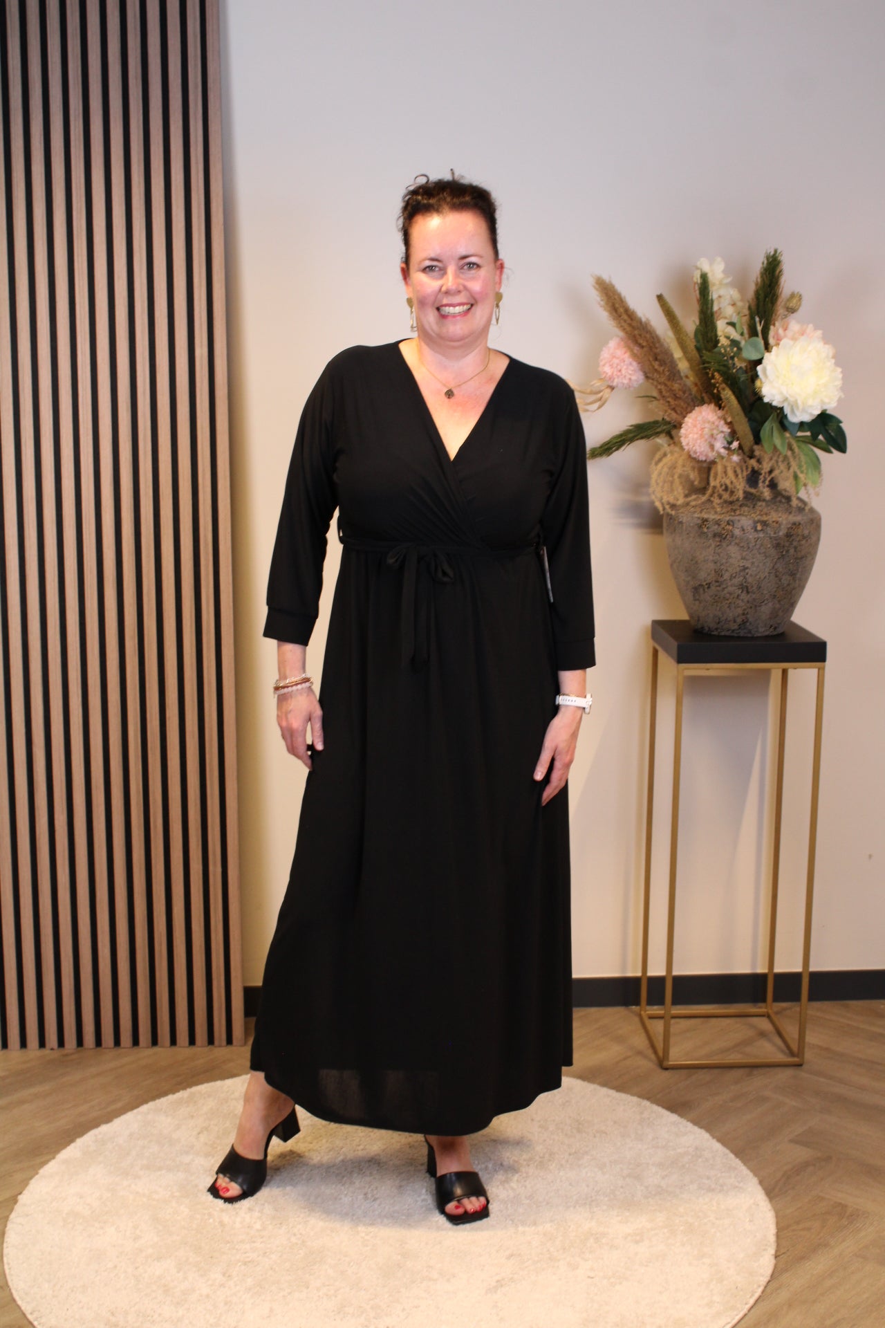 Fresia | Jurk zwart lange mouw 46 t/m 50