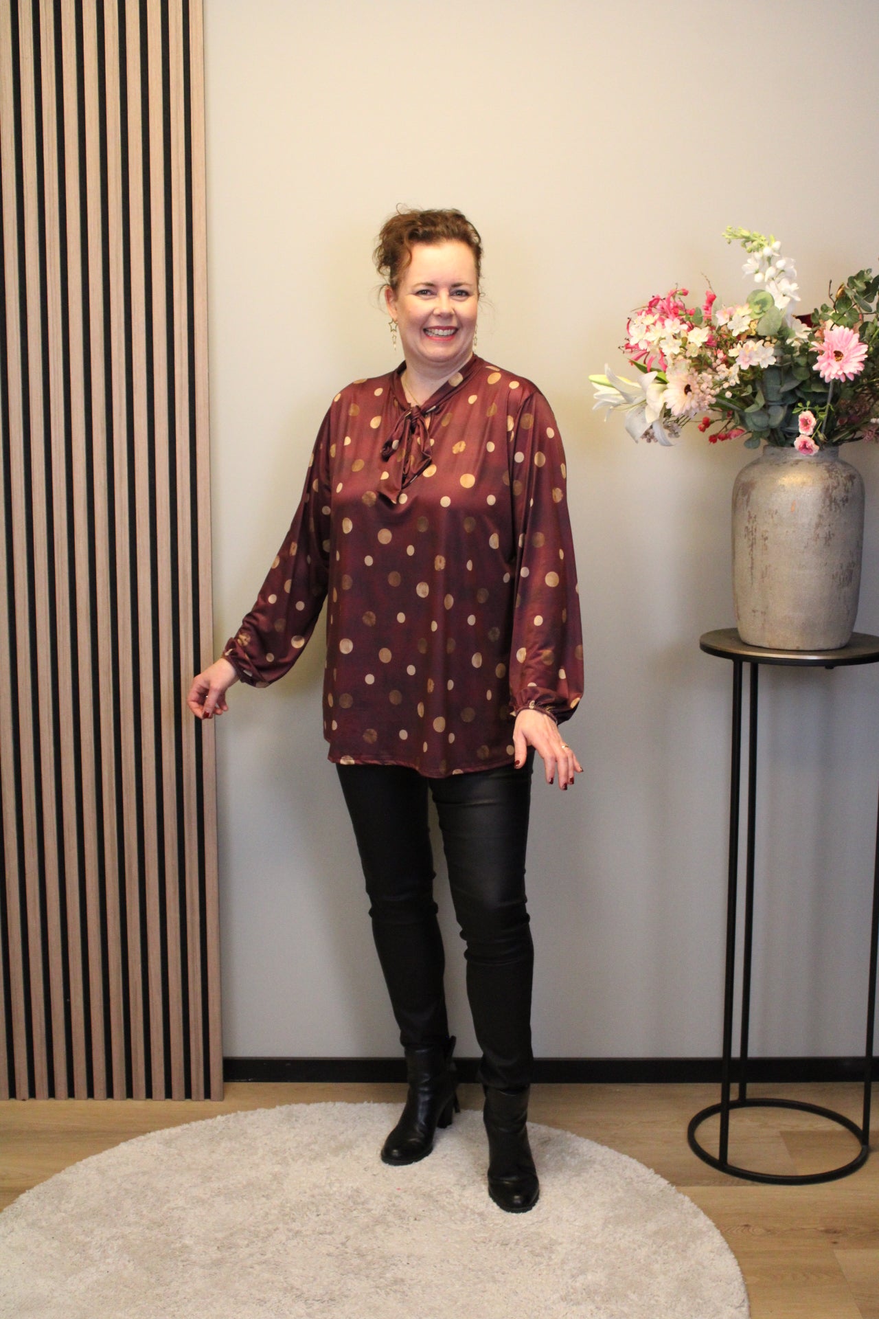 Nelora | Blouse roze met strik 48 t/m 52