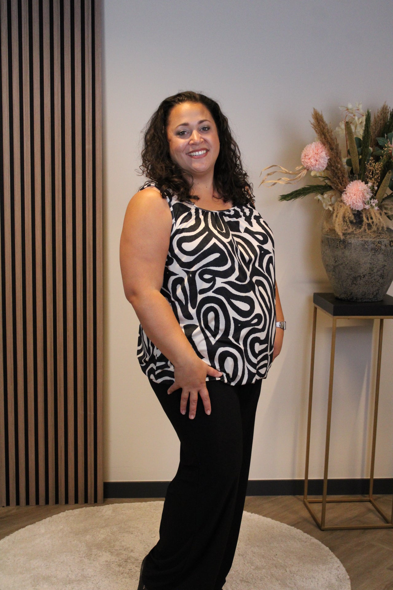 Jill | Top zwart 48 t/m 52