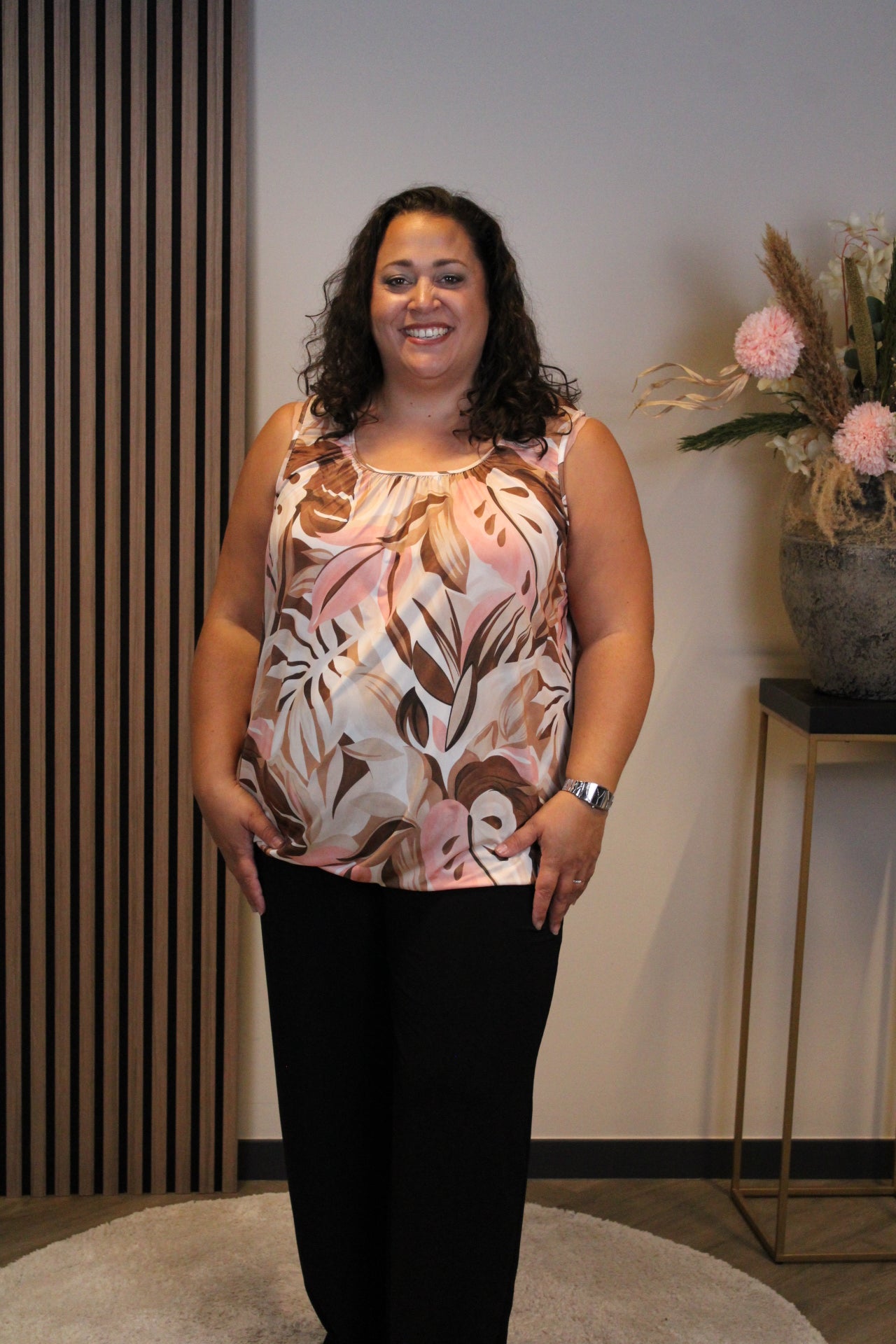 Veerle | top beige 52 t/m 58