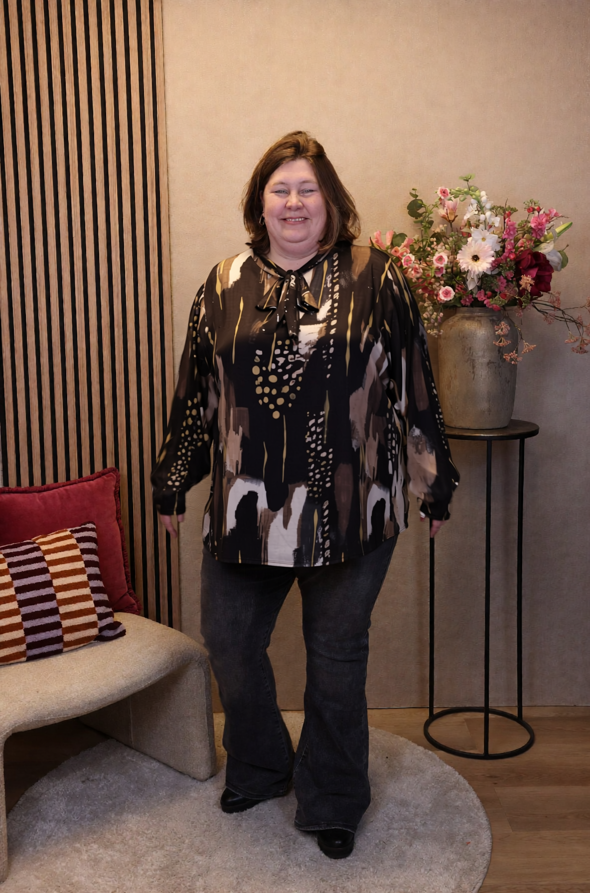 Vela | Blouse zwart met strik