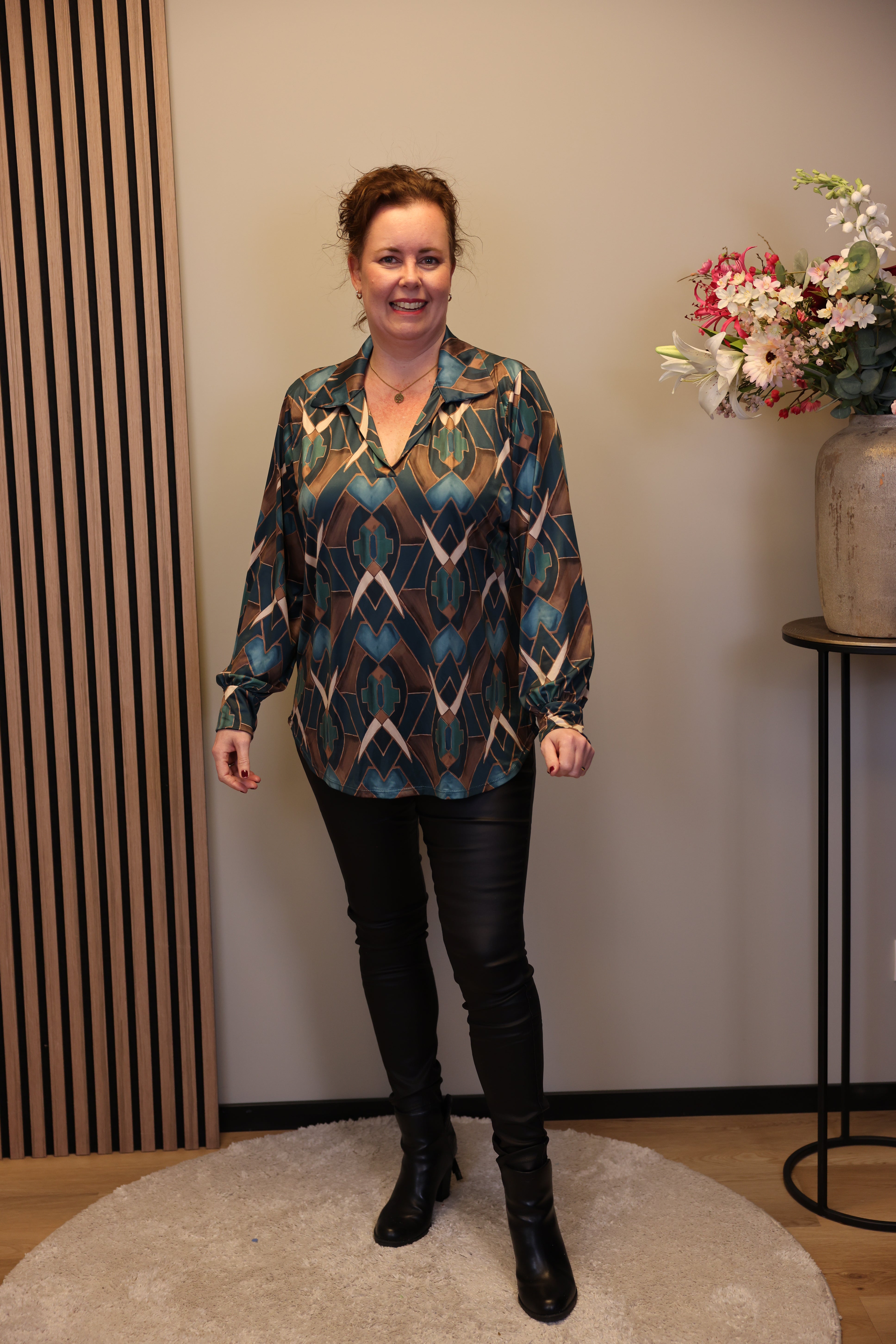 Eloise | Blouse aqua met kraagje