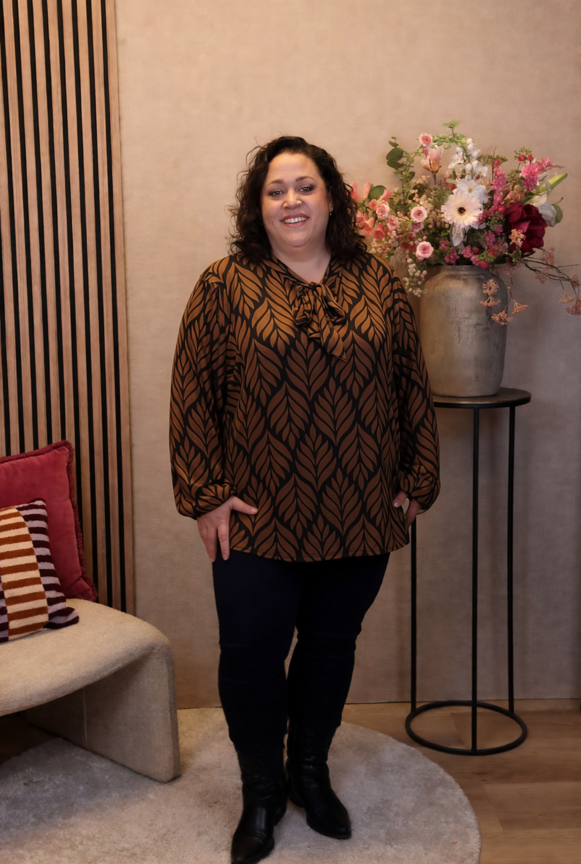 Miekje | Blouse bruin met strik