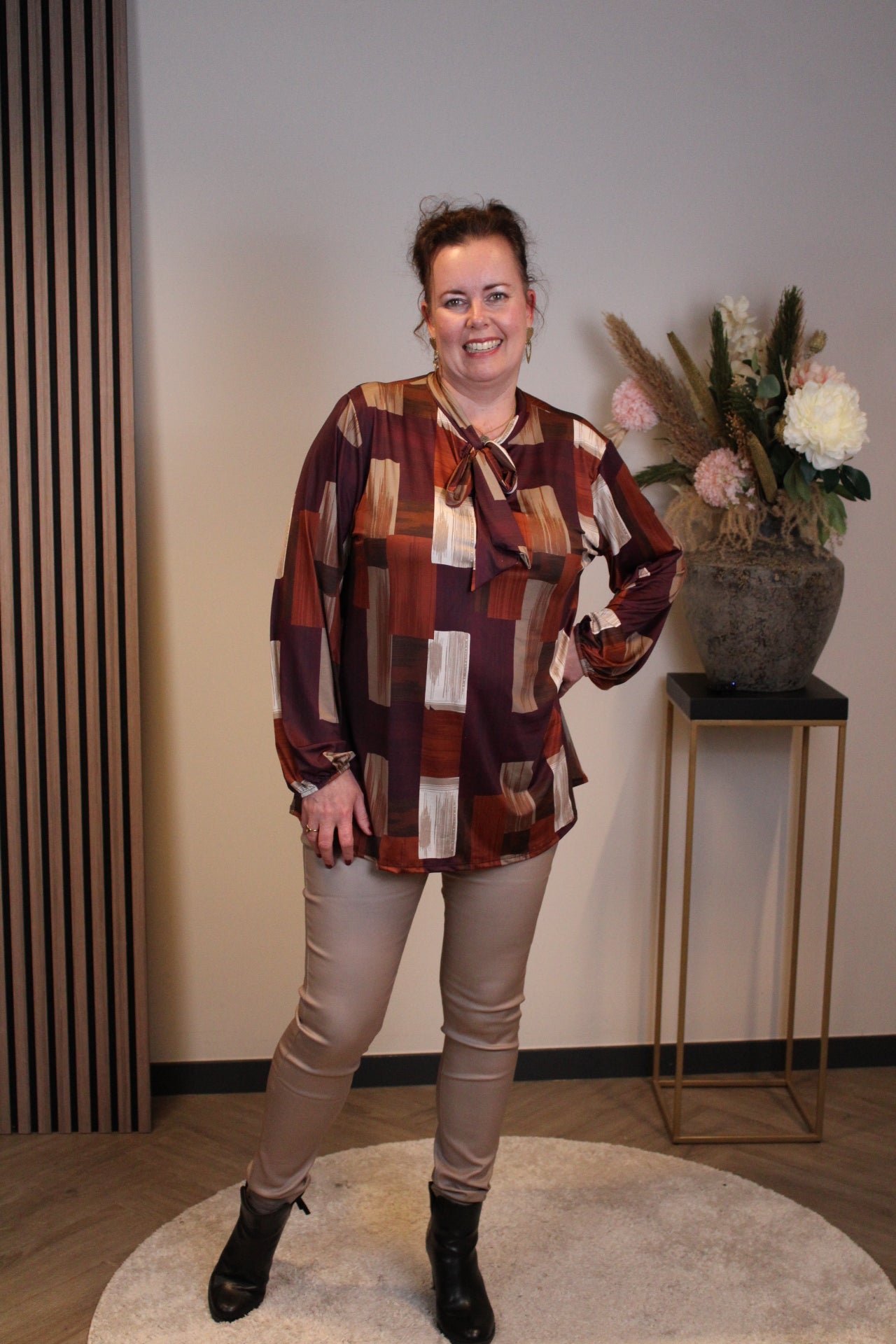 Myrthe | Blouse met strik oranje lange mouw 38 t/m 48