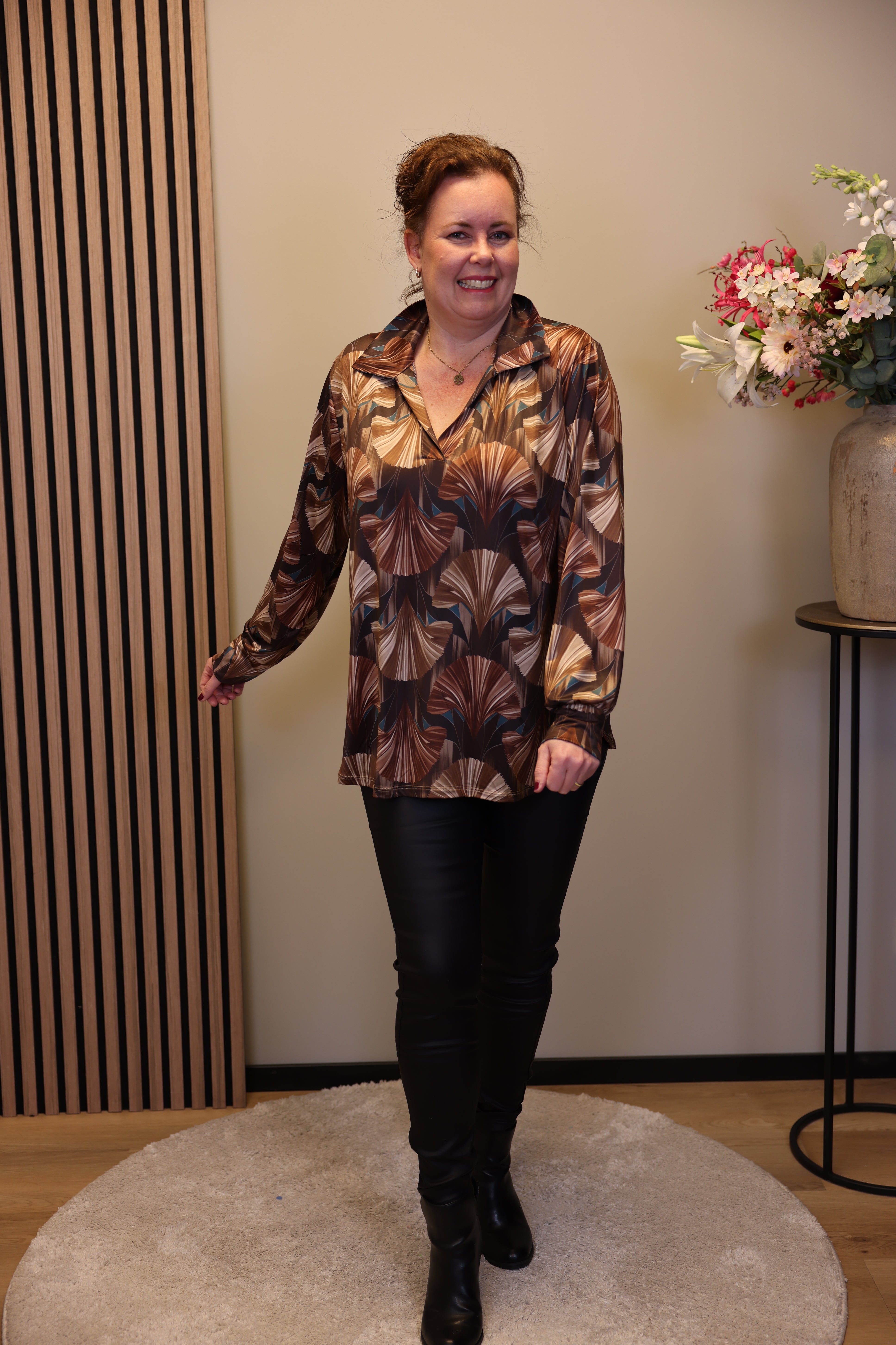 Suze | Blouse bruin met kraagje