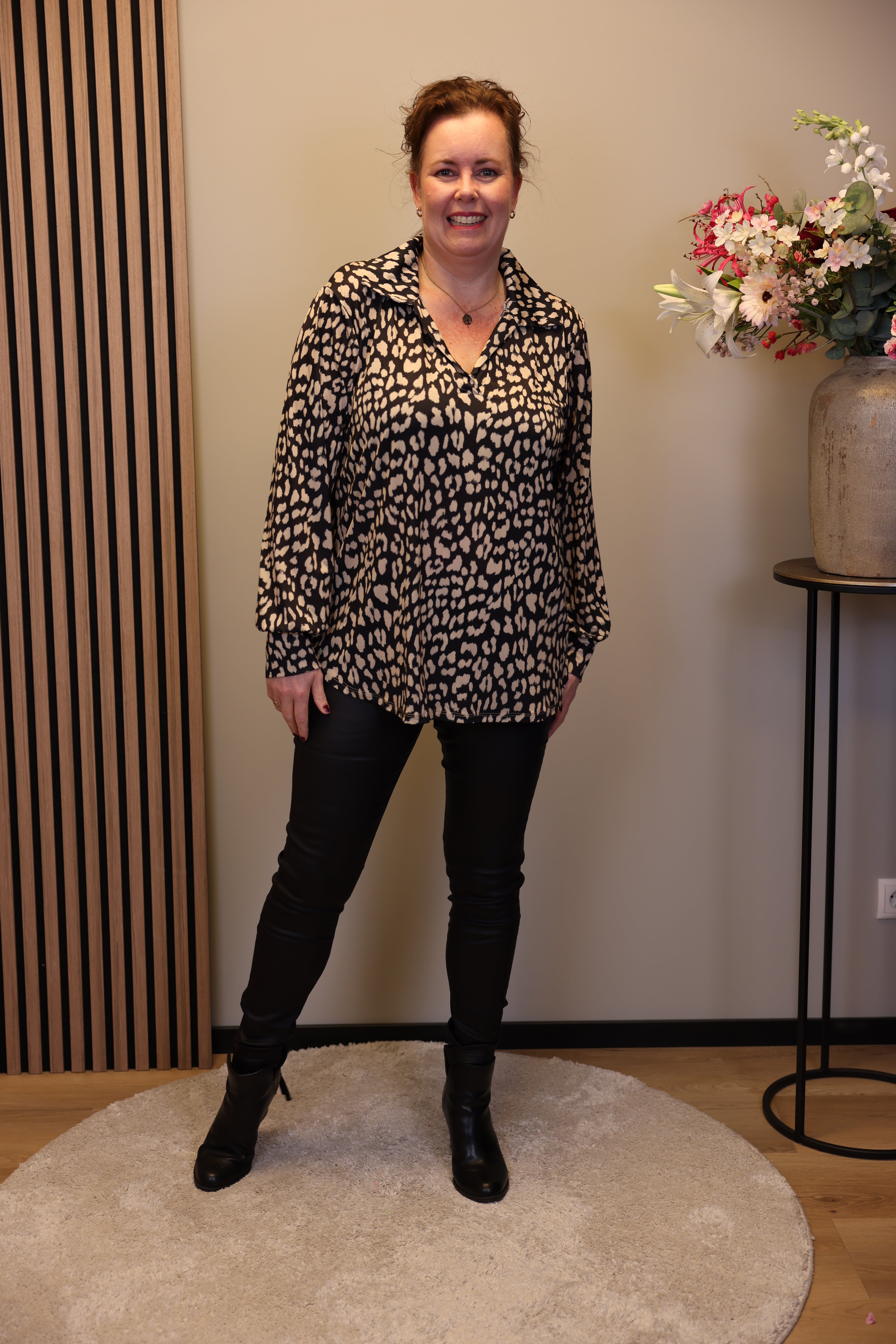 Charlotte | Blouse met kraagje zwart/wit 48 t/m 52