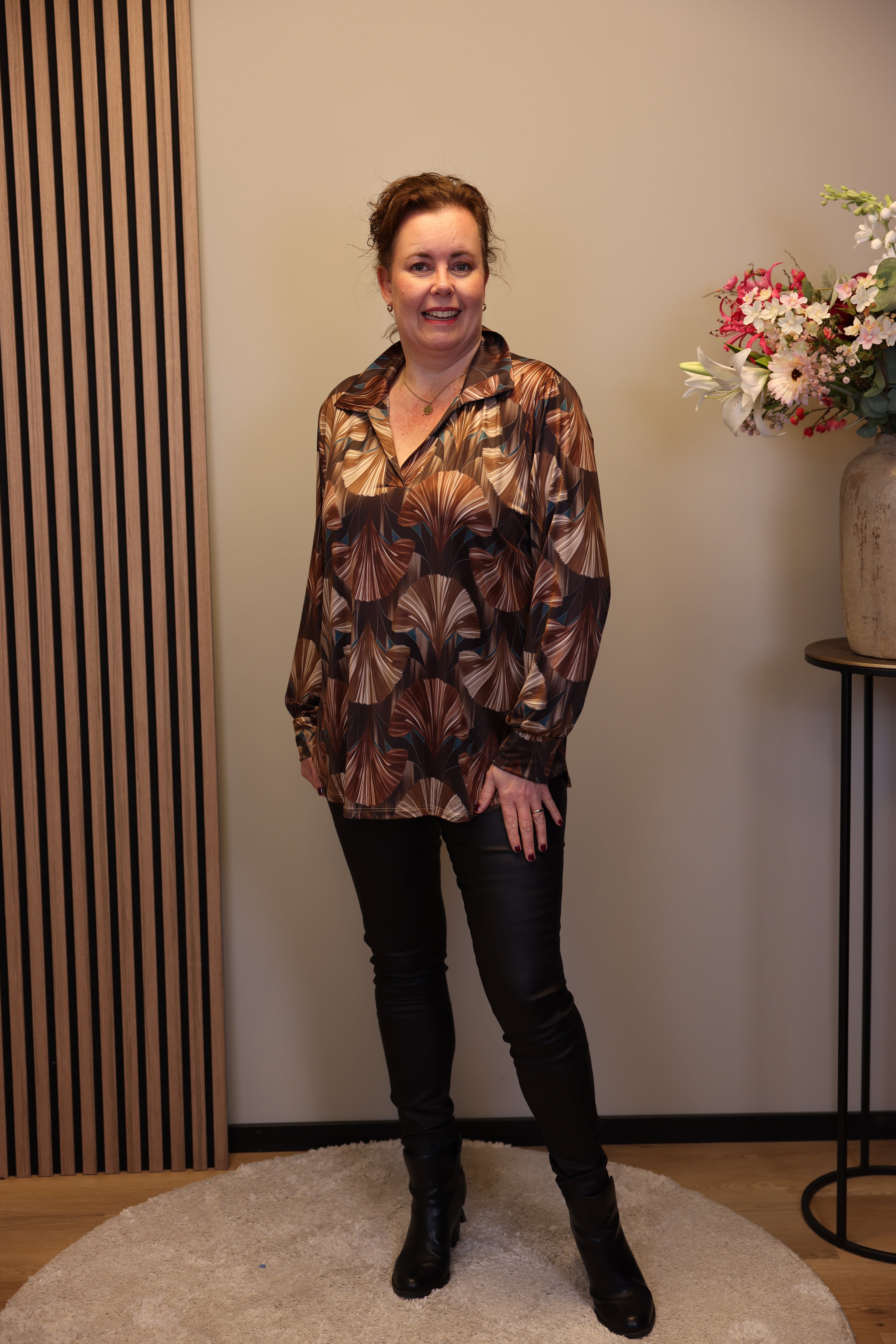 Suze | Blouse bruin met kraagje