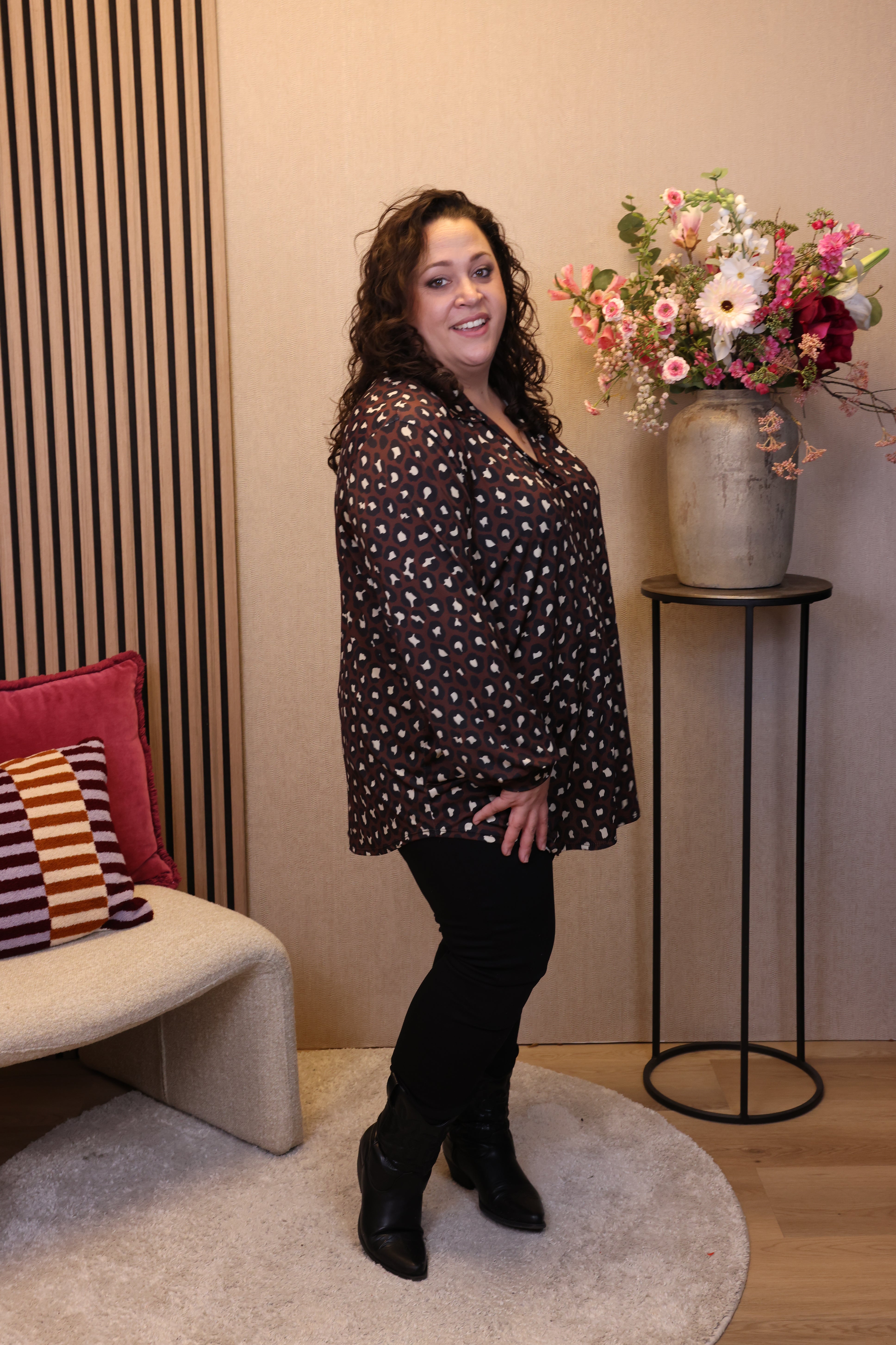 Veda | Blouse bruin met kraagje