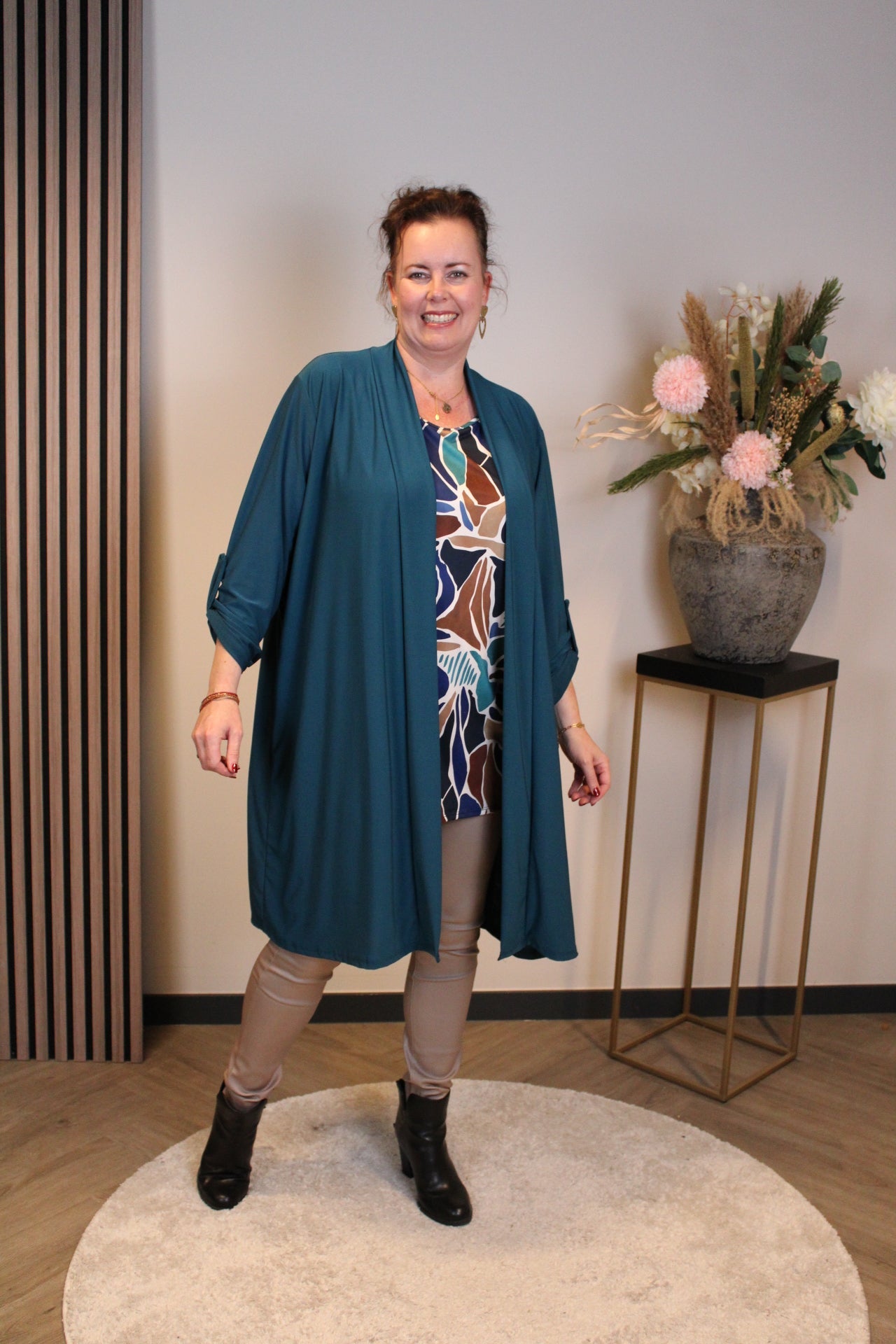 Nienke | Dun vestje kort aqua 52 t/m 58