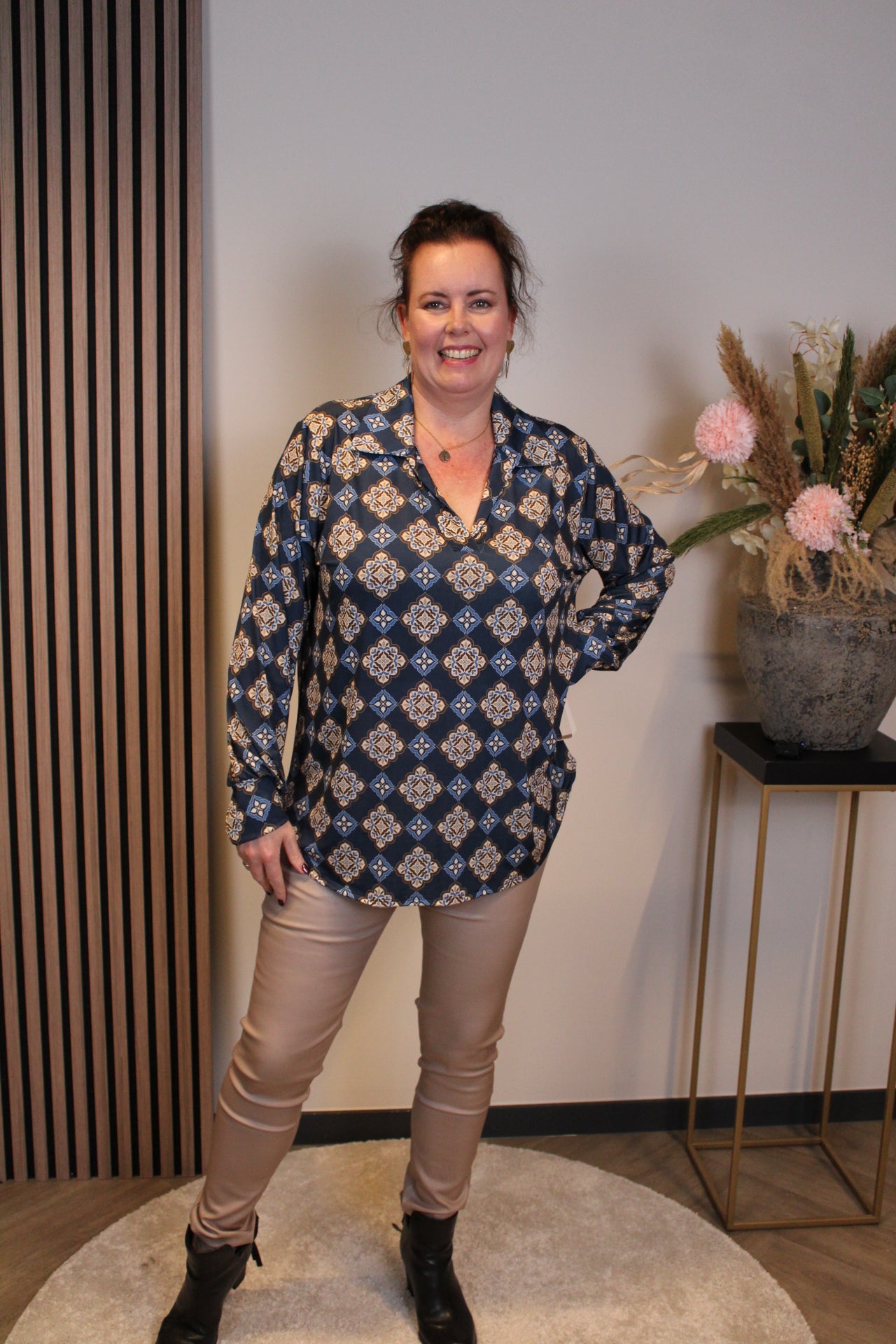 Thea | Blouse met kraagje blauw 48 t/m 52