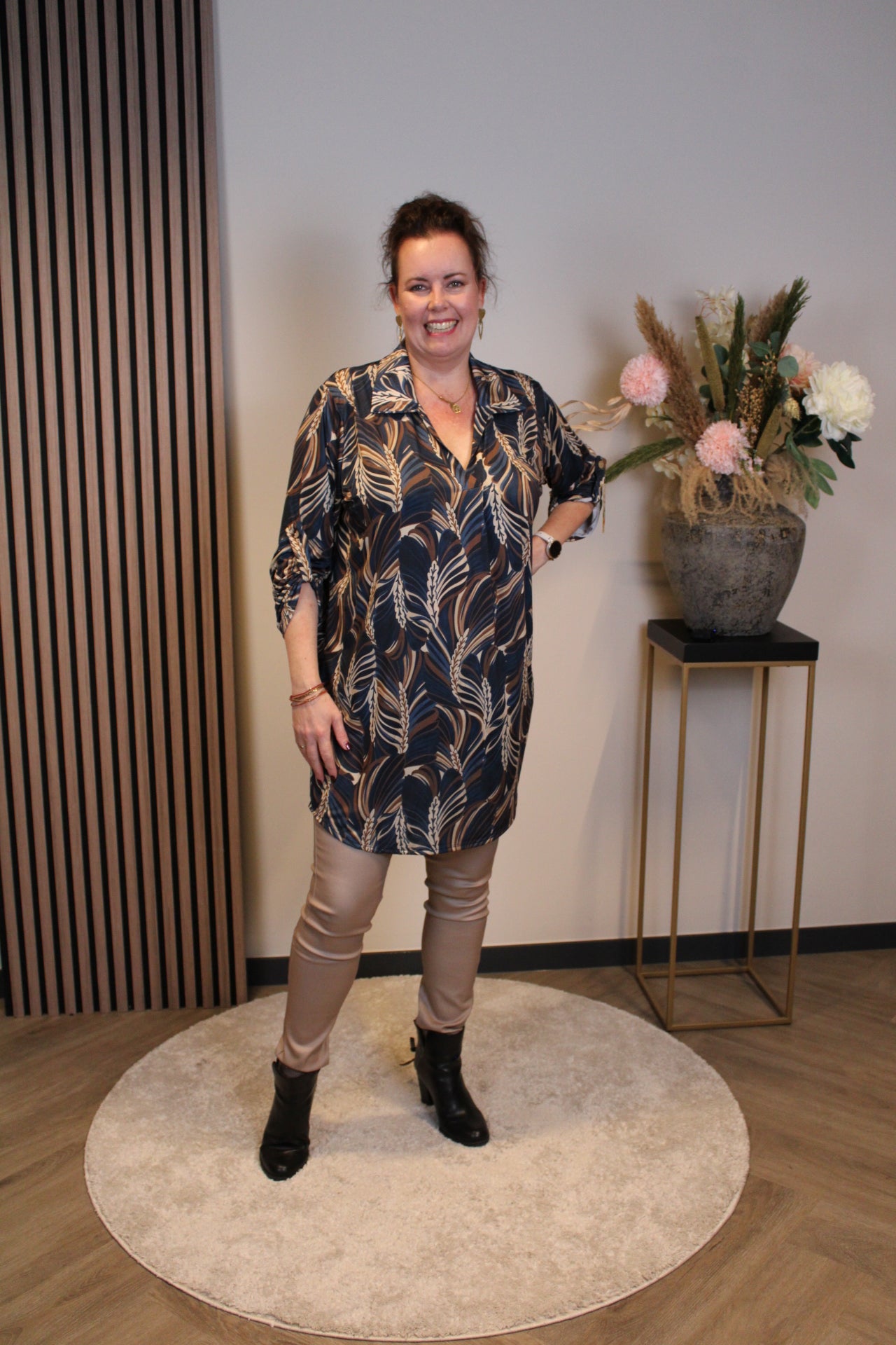 Maike | Tuniek blauw met kraagje 48 t/m 52