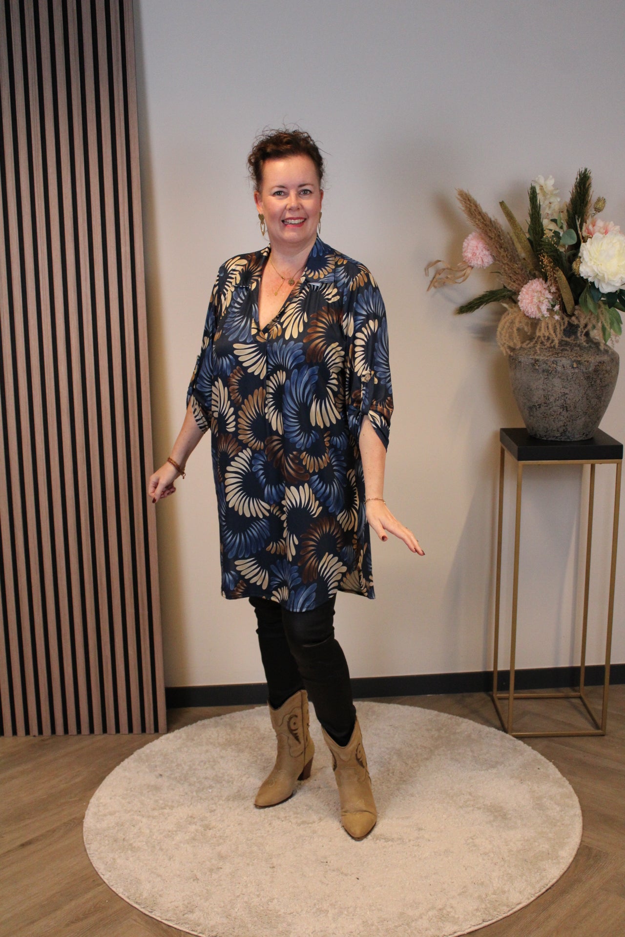 Marga | tuniek blauw met kraagje 38 t/m 48