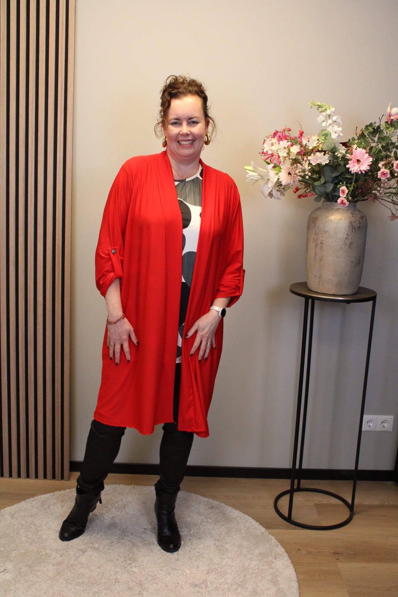 Nienke | Dun vestje kort rood 52 t/m 58