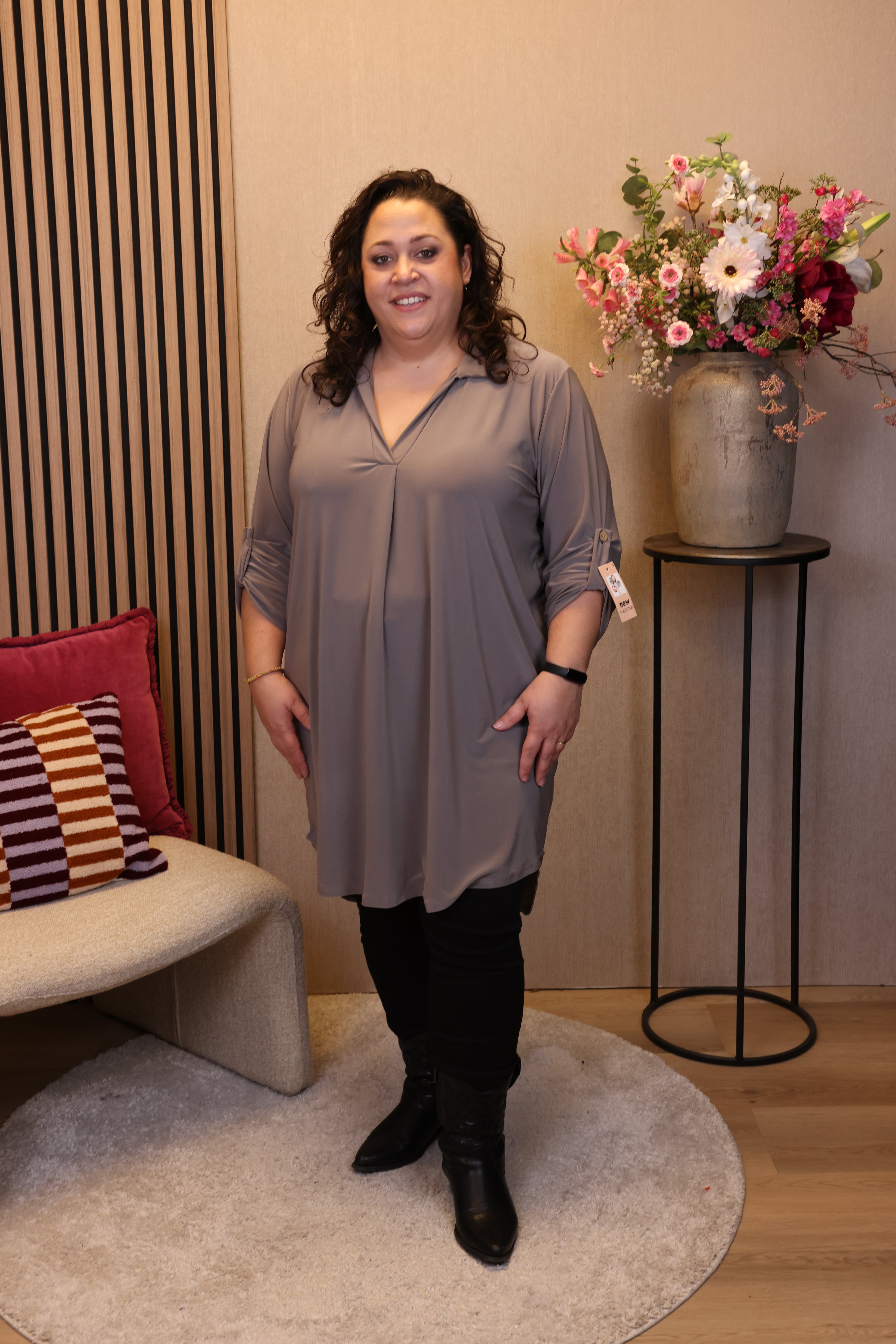 Marieke | Tuniek taupe met kraagje