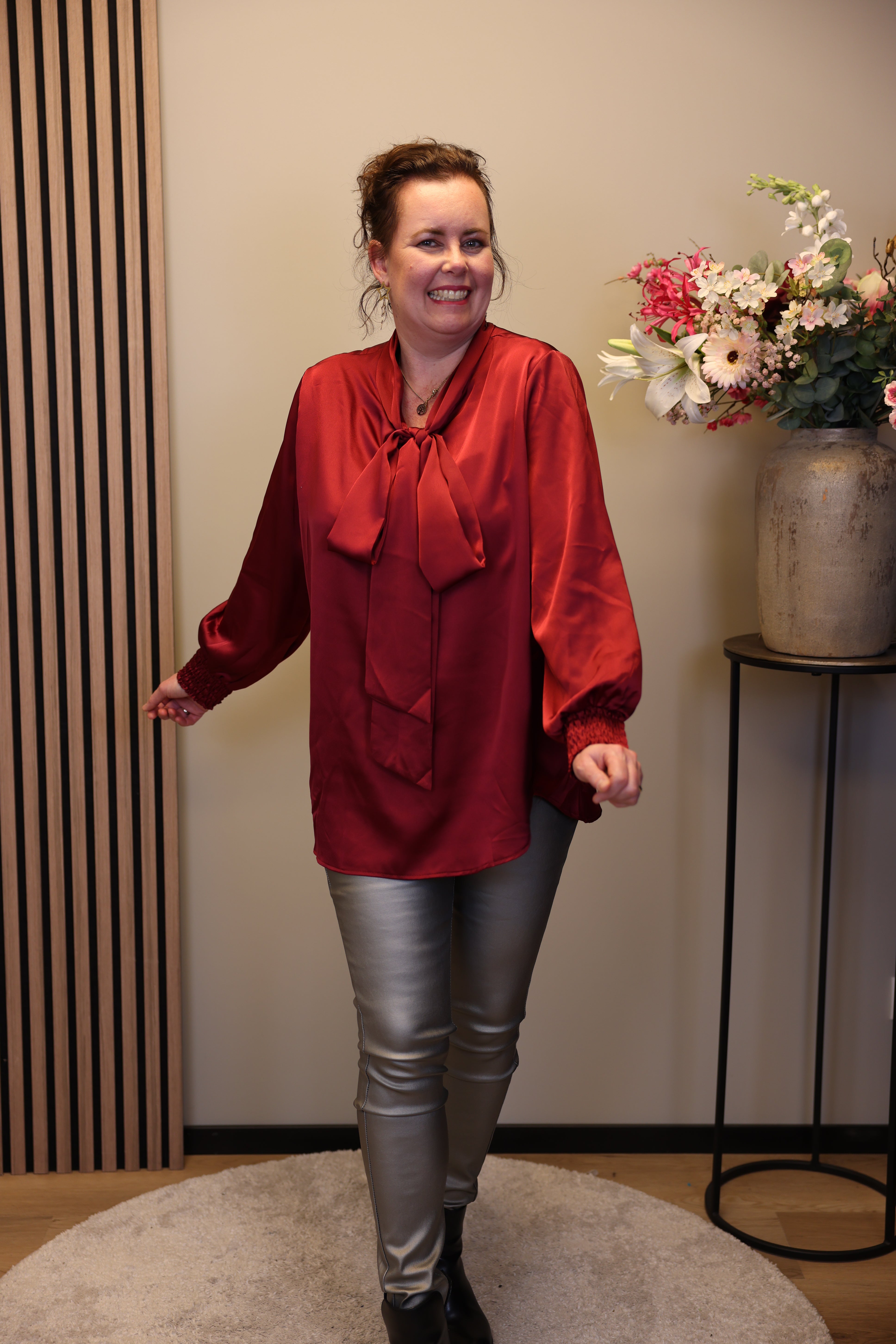 Fabienne | Blouse satijnlook bordeaux 40 t/m 42