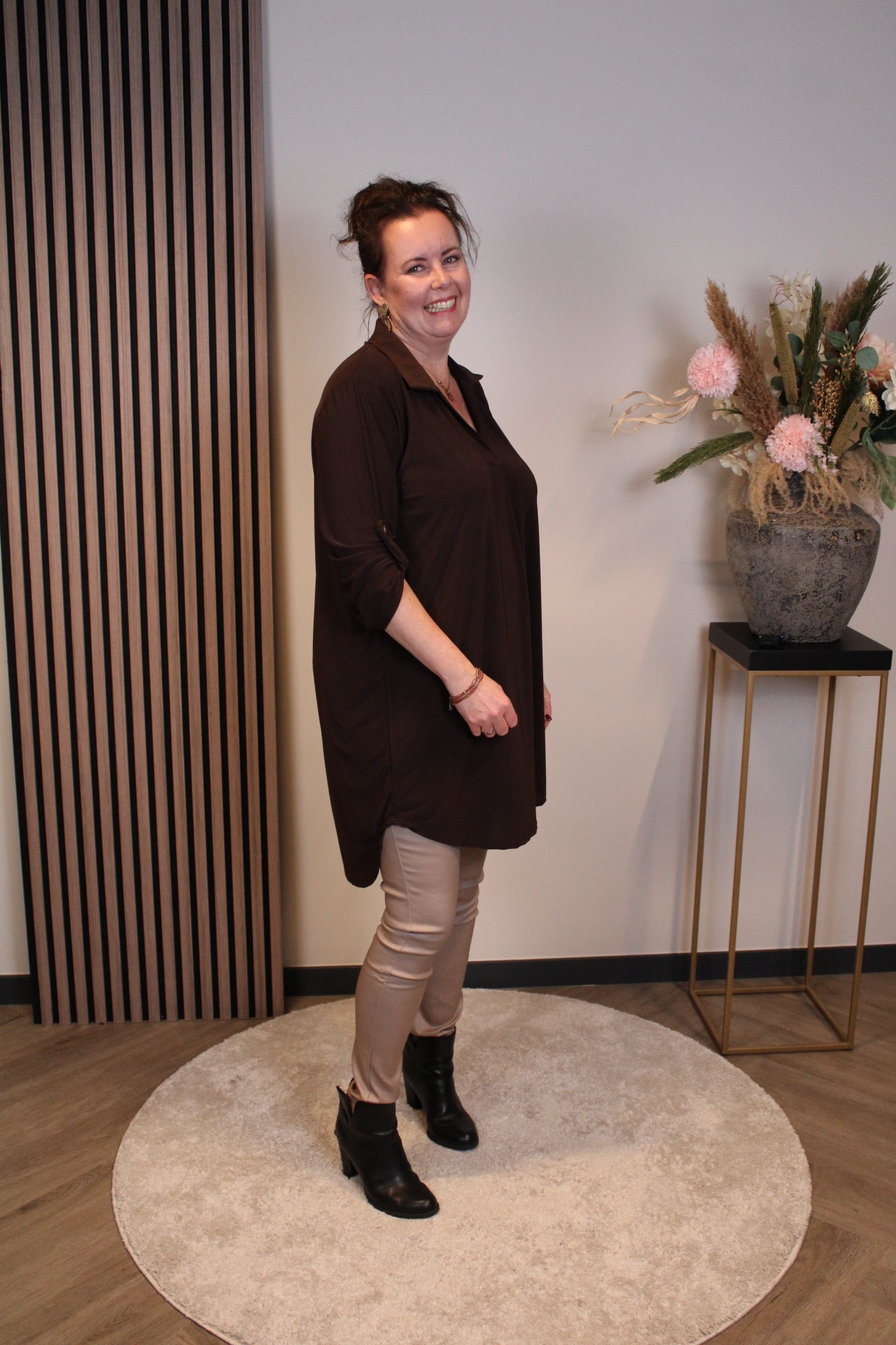 Marieke | Tuniek bruin met kraagje 48 t/m 52