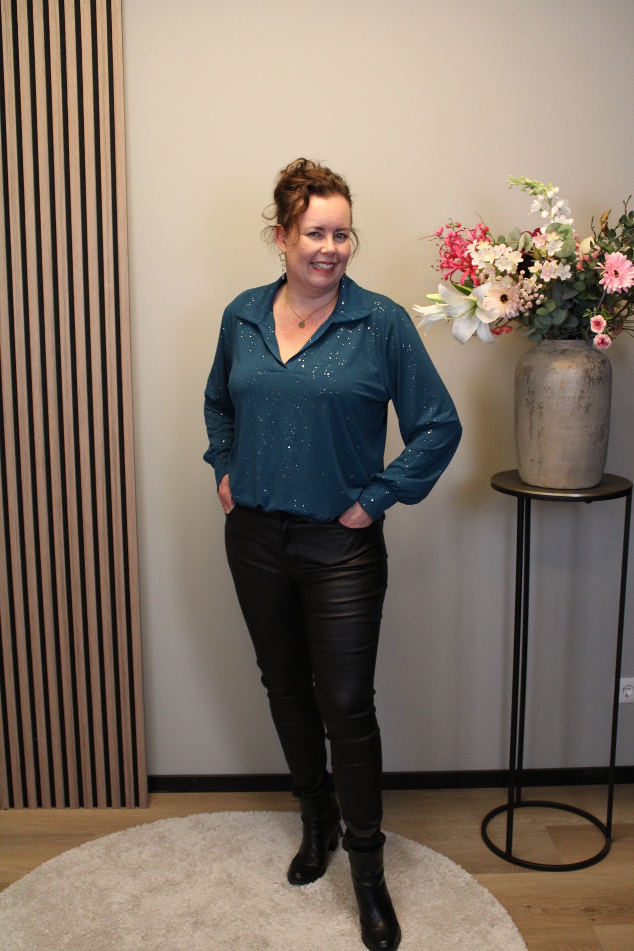 Luna | Glitter blouse aqua met kraagje