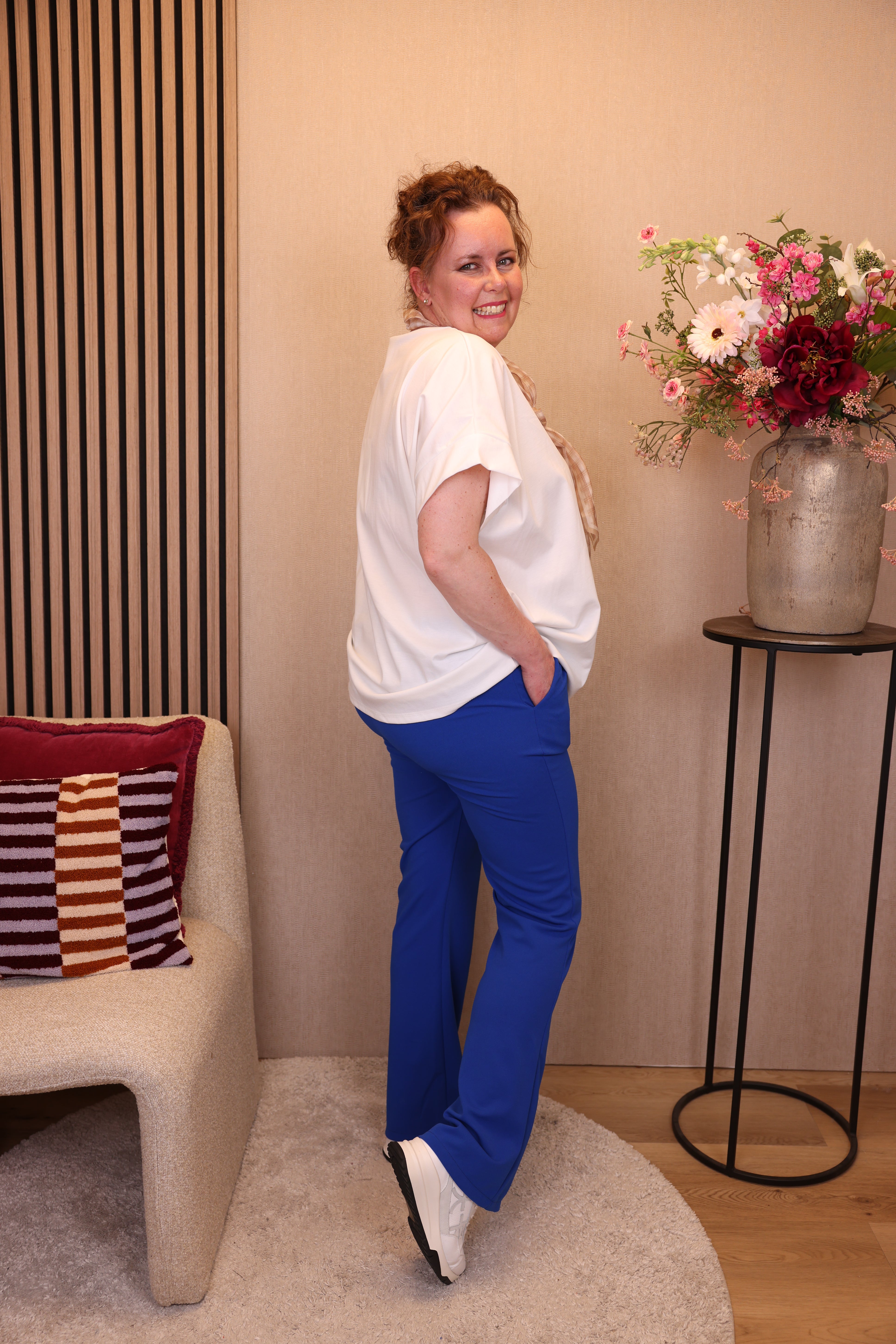 Lieneke | Flared broek kobalt viscose