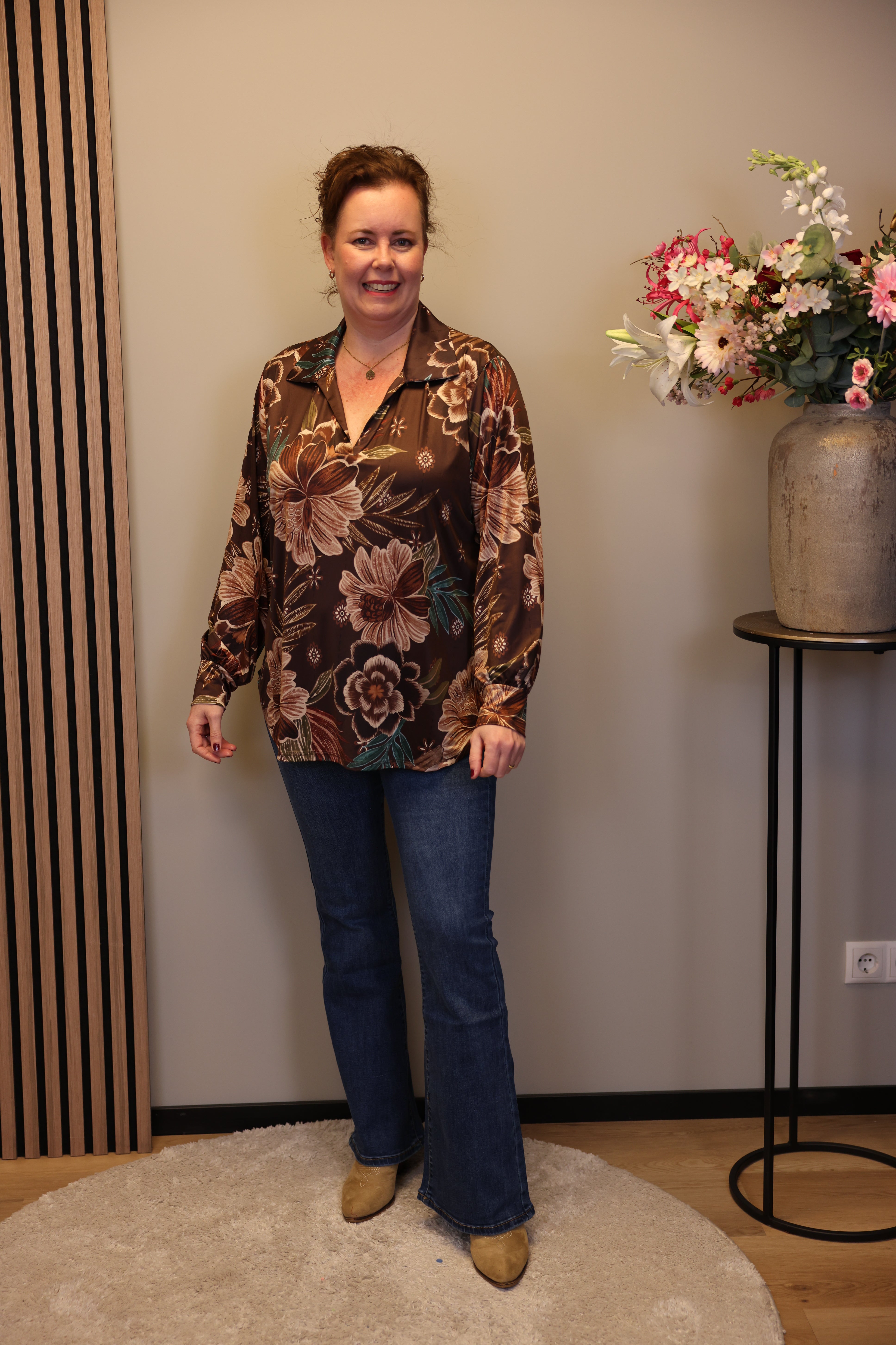 Eefke | Blouse bruin met kraagje