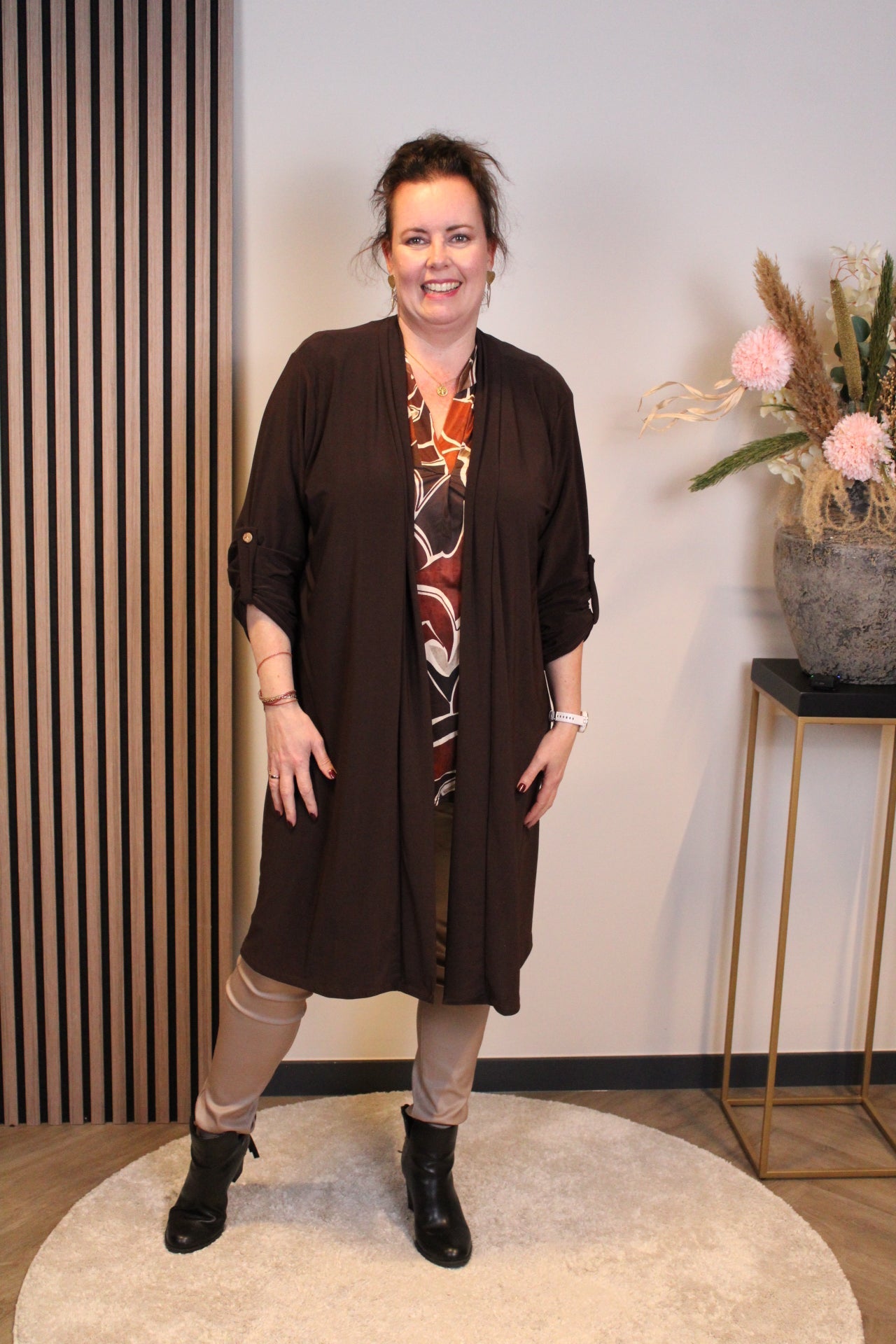 Nienke | Dun vestje kort bruin 52 t/m 58