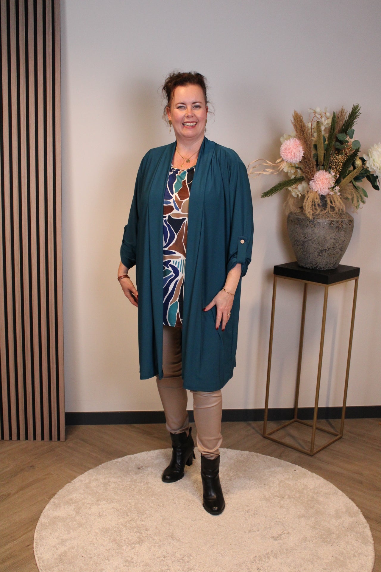 Nienke | Dun vestje kort aqua 52 t/m 58