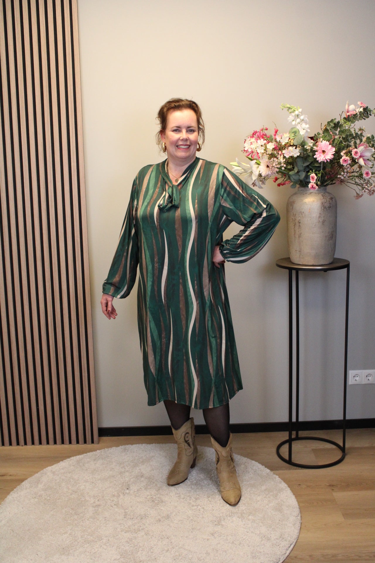 Annelie | Jurk groen met strikje 46 t/m 50