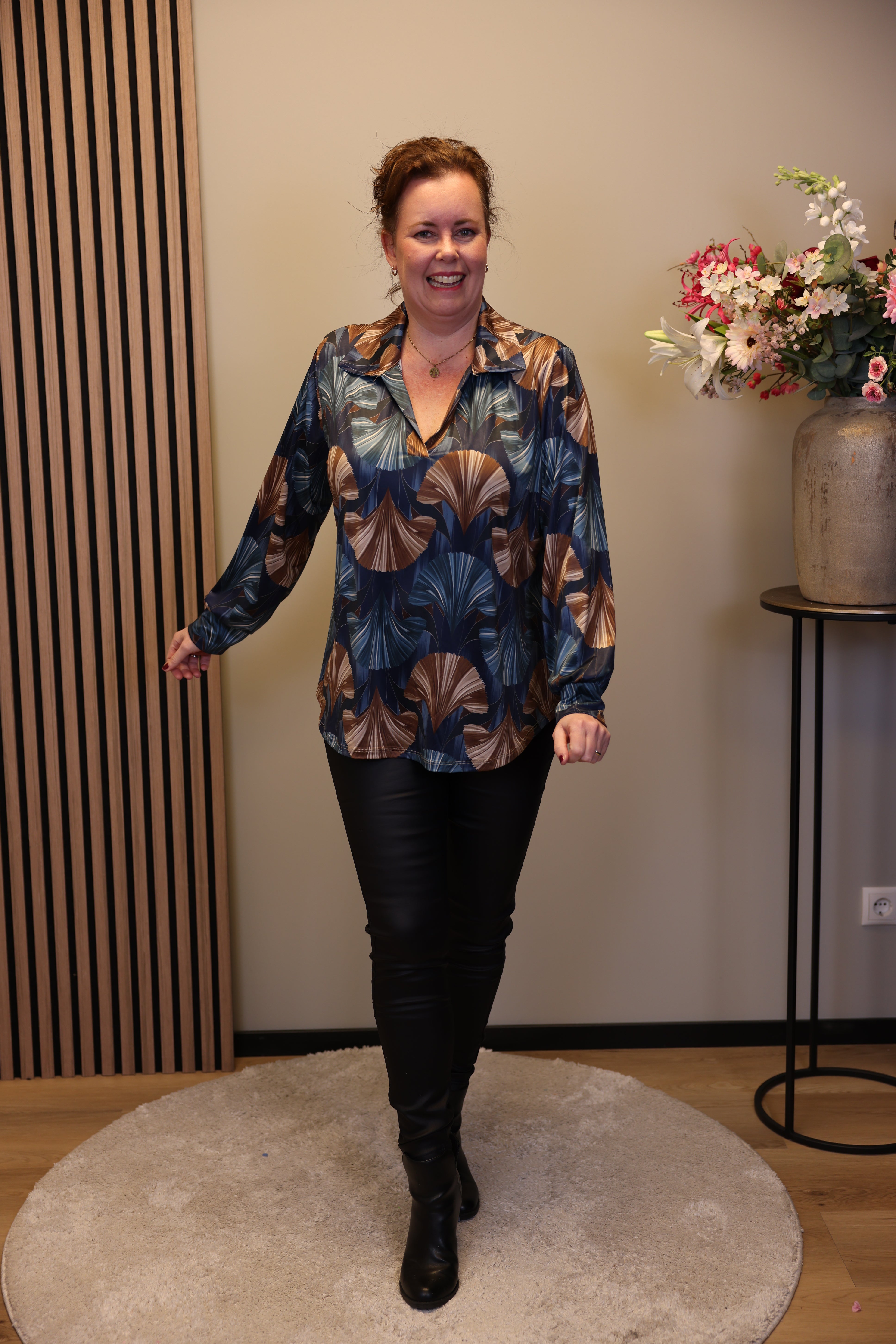 Suze | Blouse blauw met kraagje 38 t/m 48