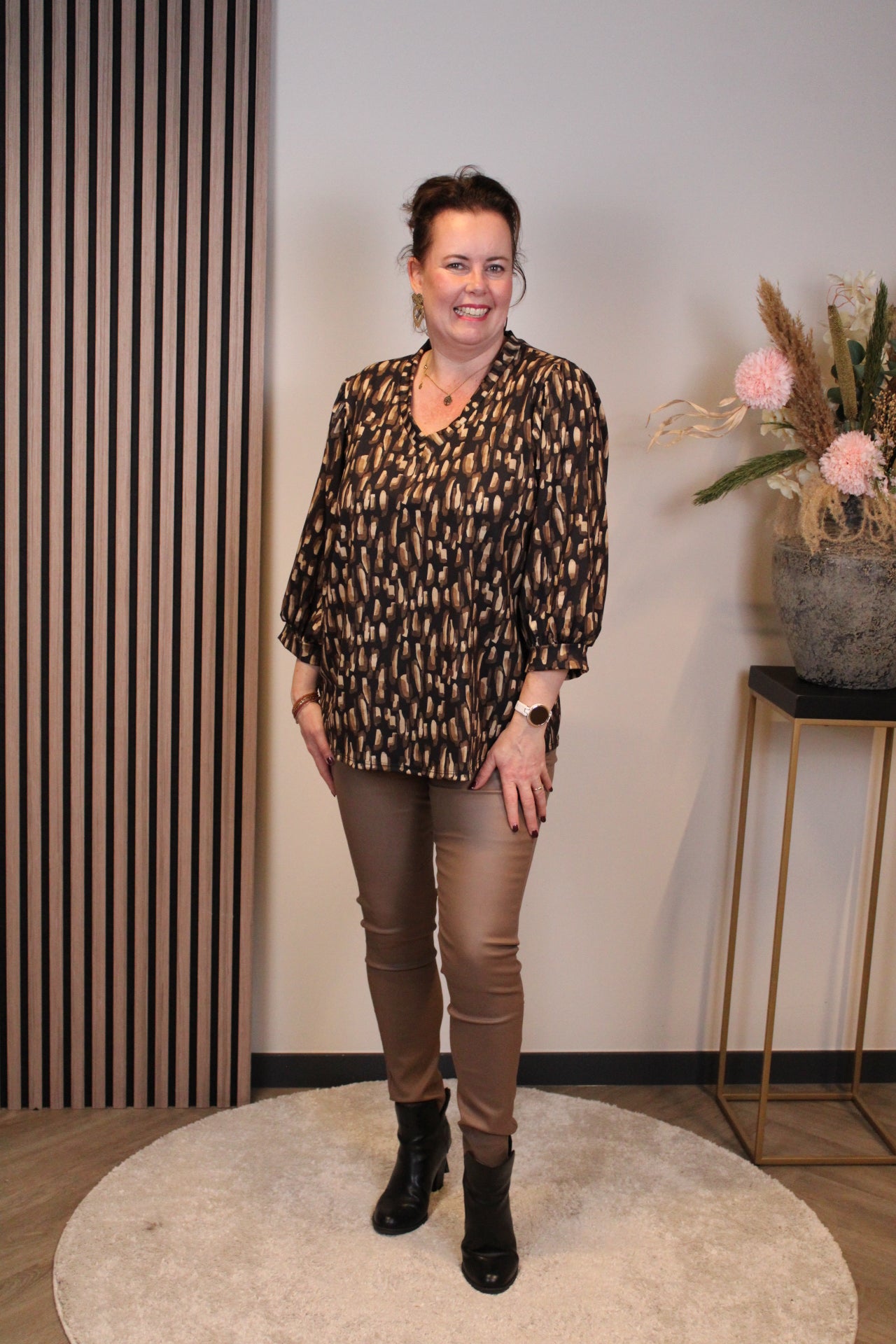 Lynn | Top bruin 3/4-mouw 46 t/m 50