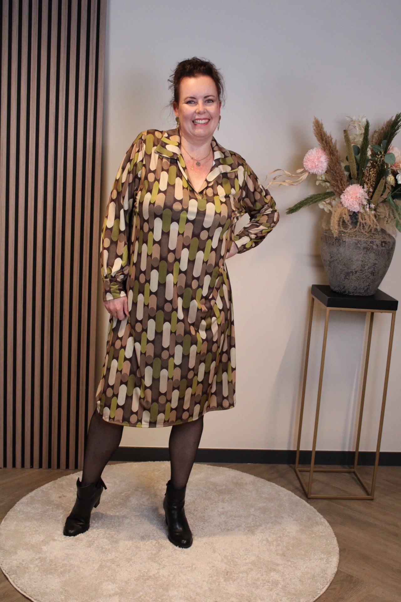 Sabine | Jurk bruin met kraagje 38 t/m 46