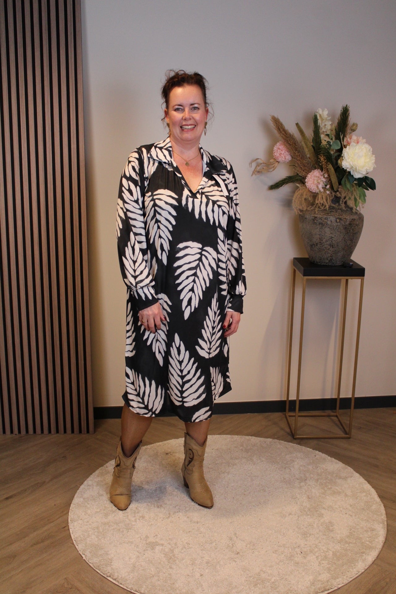 Novella | Jurk zwart met kraagje 46 t/m 50