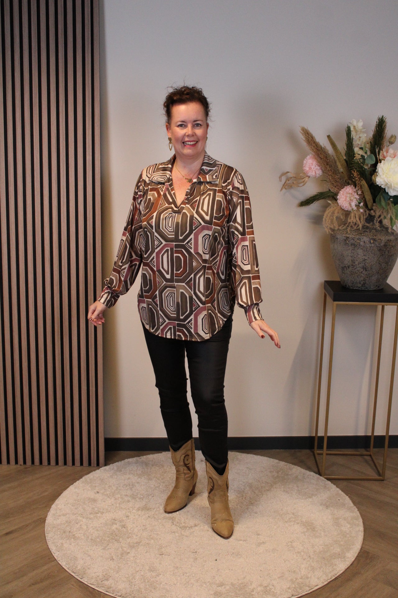 Eefje | Blouse beige met kraagje 38 t/m 48