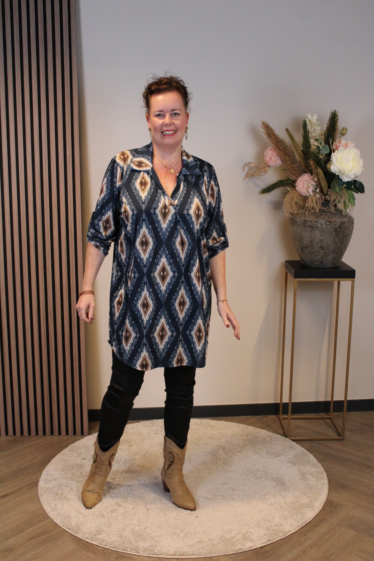 Marloes | tuniek blauw met kraagje 38 t/m 48