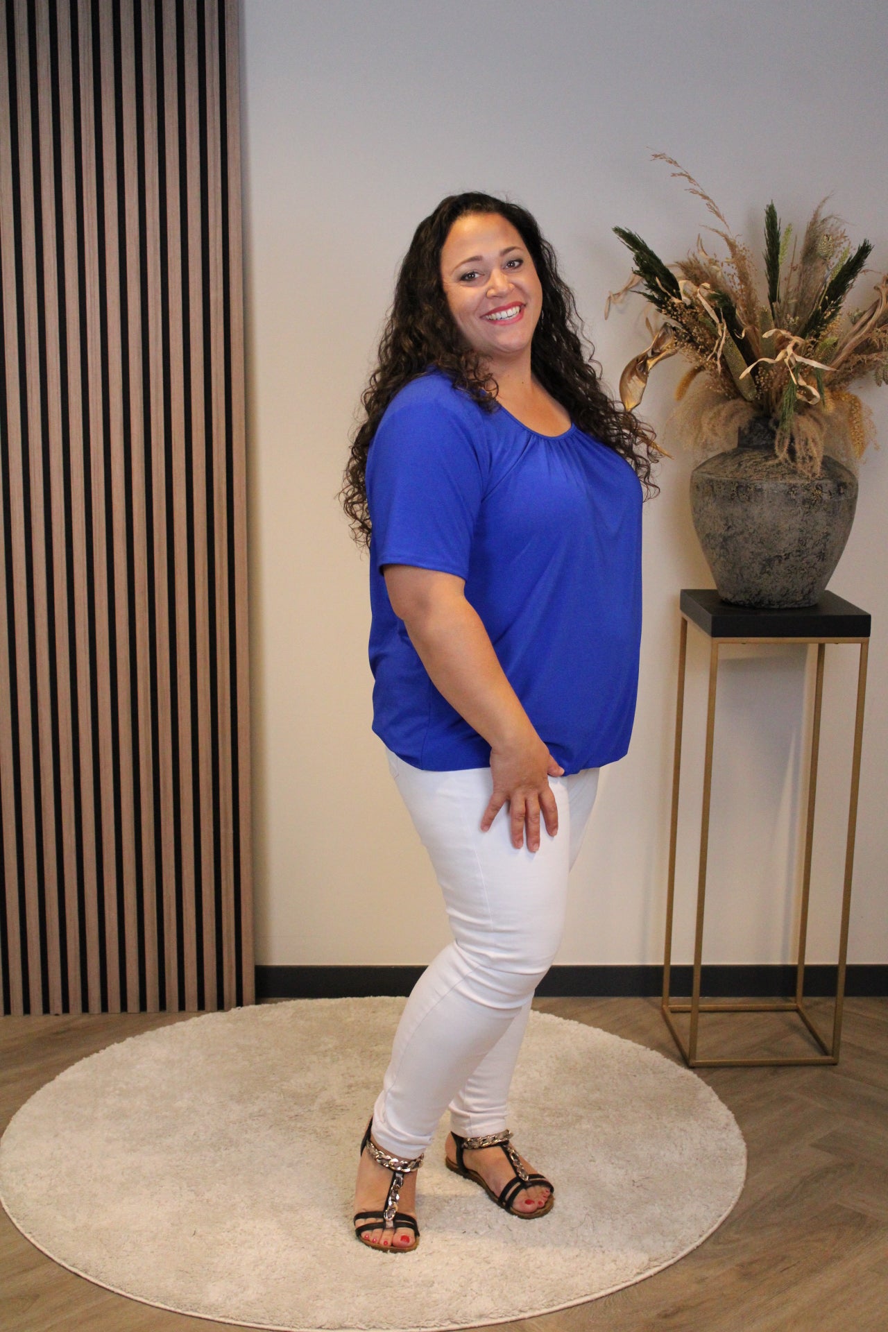 Madi | Ballon top kobalt korte mouw 48 t/m 52