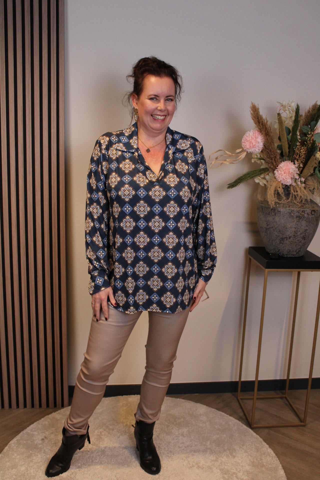 Thea | Blouse met kraagje blauw 48 t/m 52