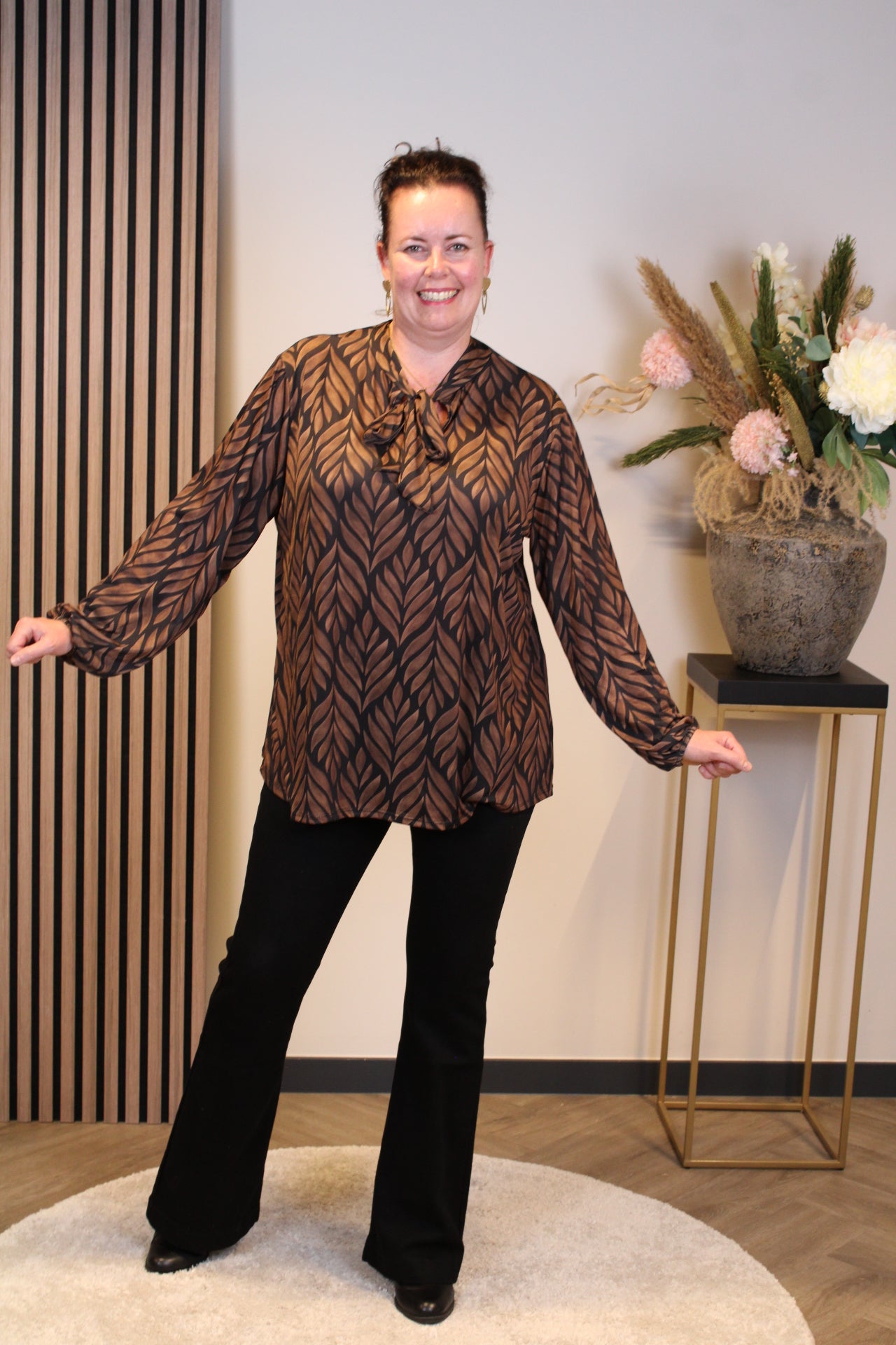 Miekje | Blouse bruin lange mouw 48 t/m 52
