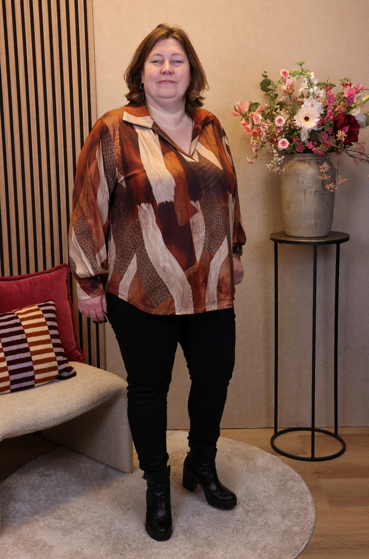 Tara | Blouse roest bruin met kraagje